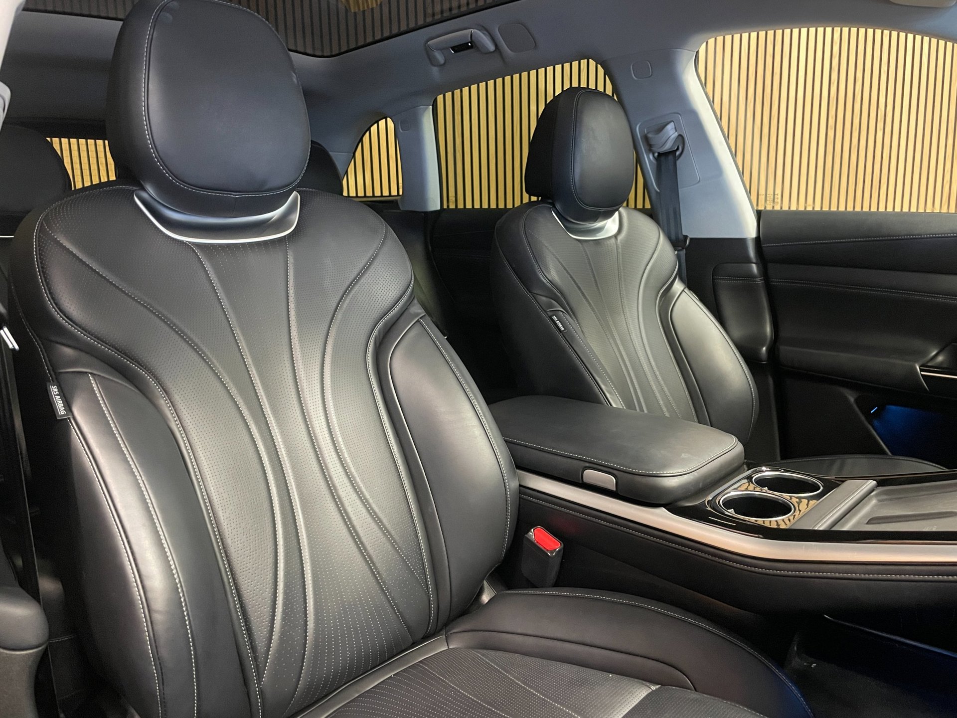 Foto van Xpeng G9