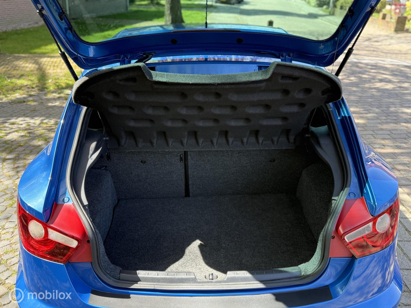 Foto van Seat Ibiza SC