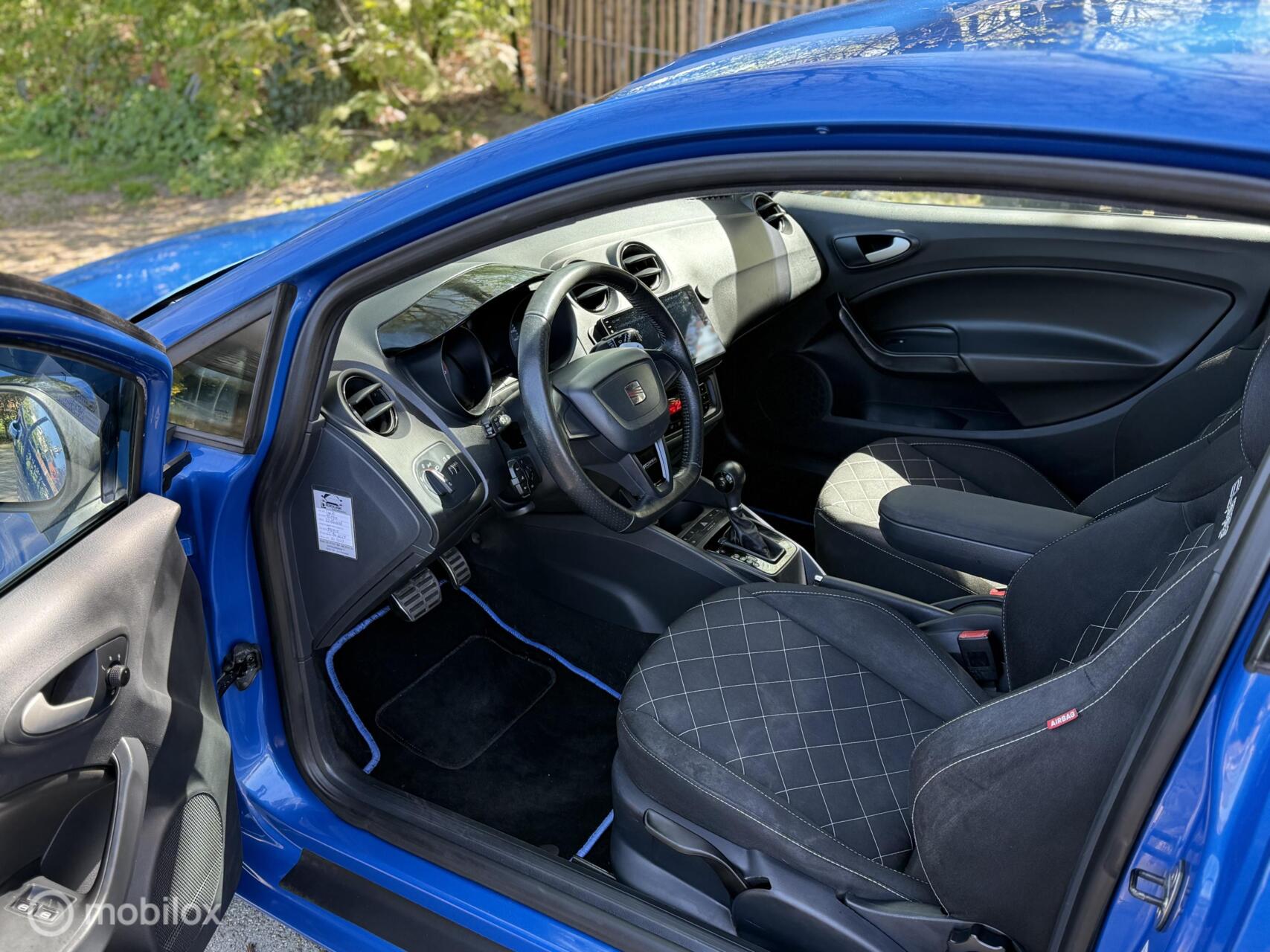 Foto van Seat Ibiza SC
