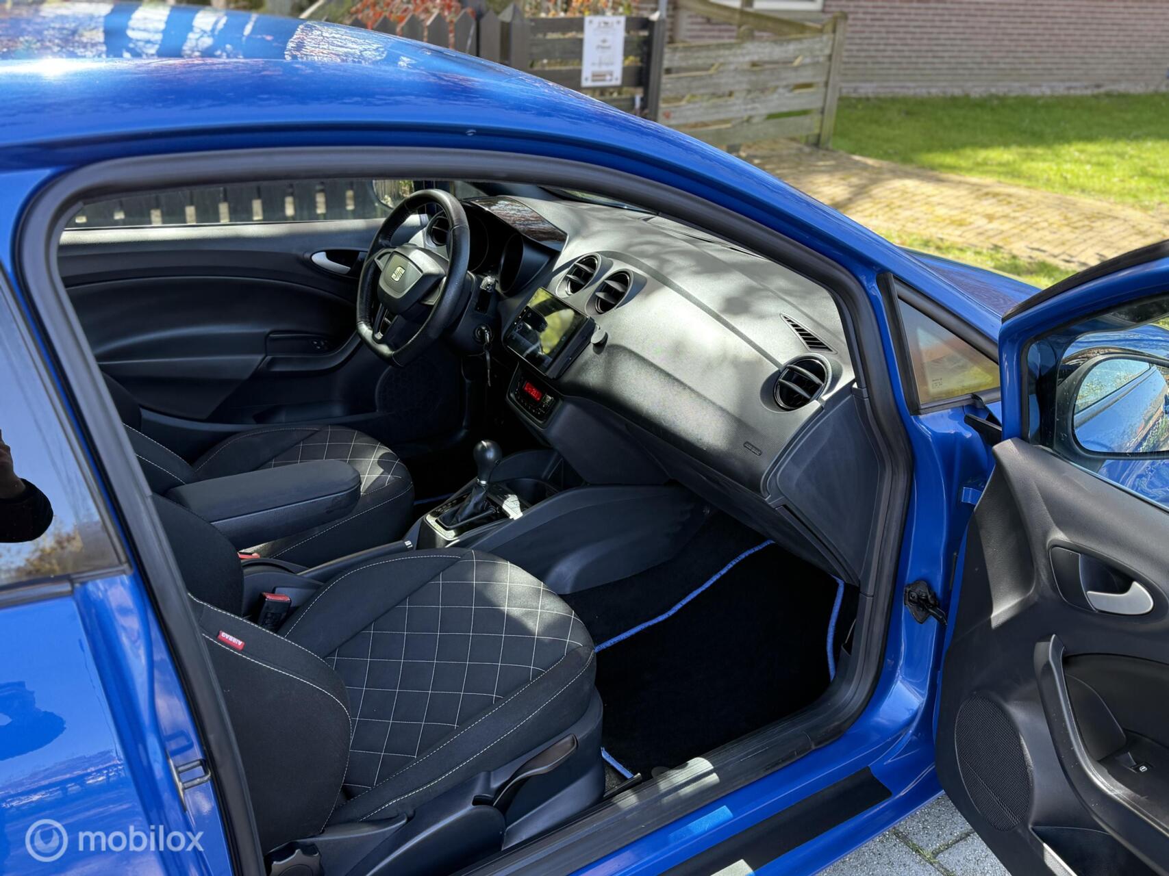 Foto van Seat Ibiza SC