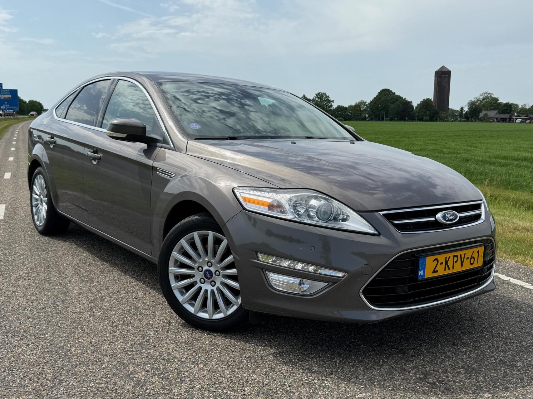 Ford Mondeo 1.6 Titanium 160pk | Orig NL 2013 - voorkant