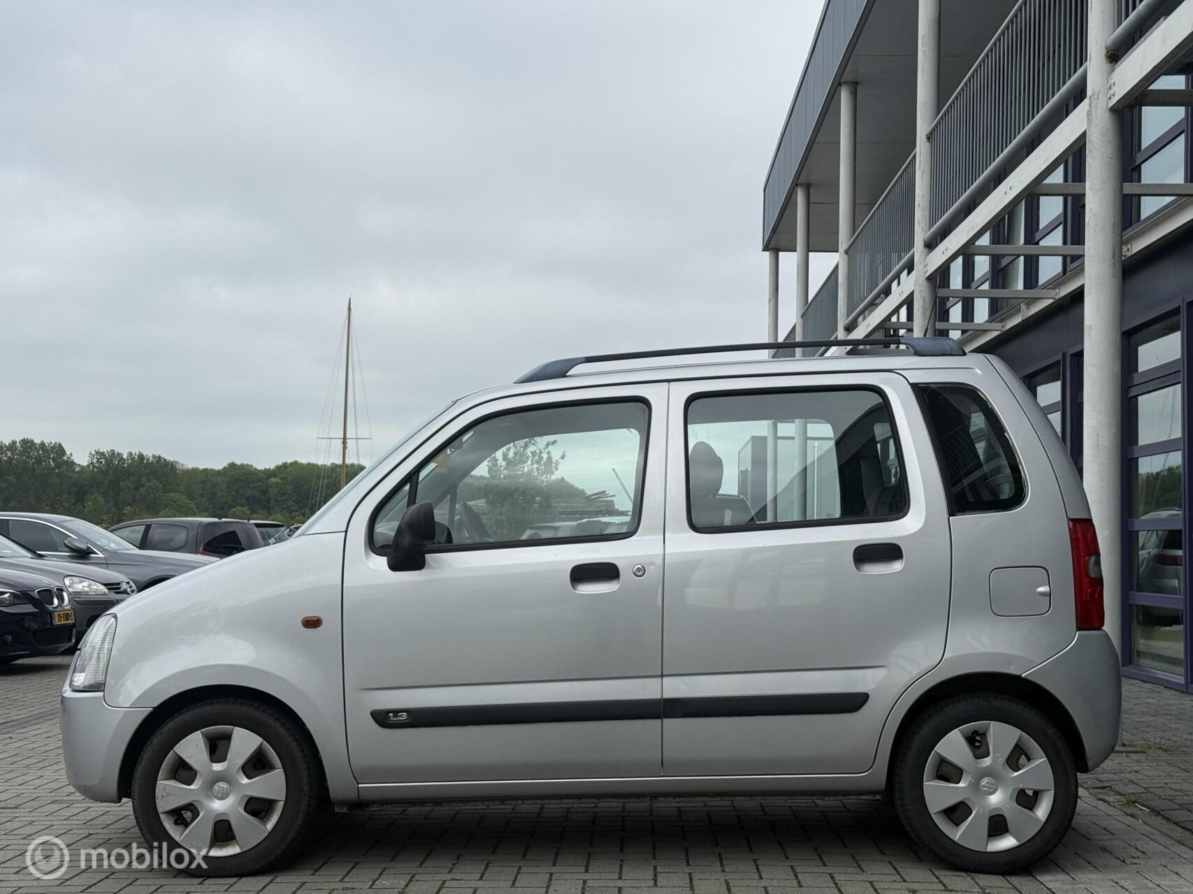Foto van Suzuki Wagon R