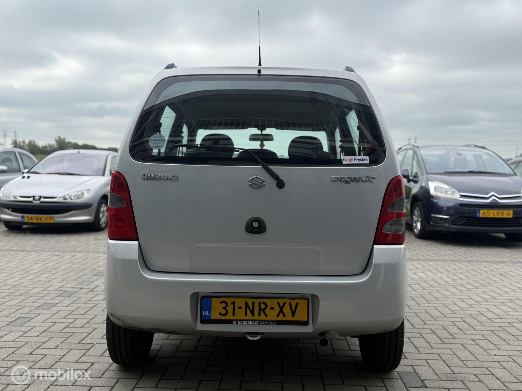 Foto van Suzuki Wagon R