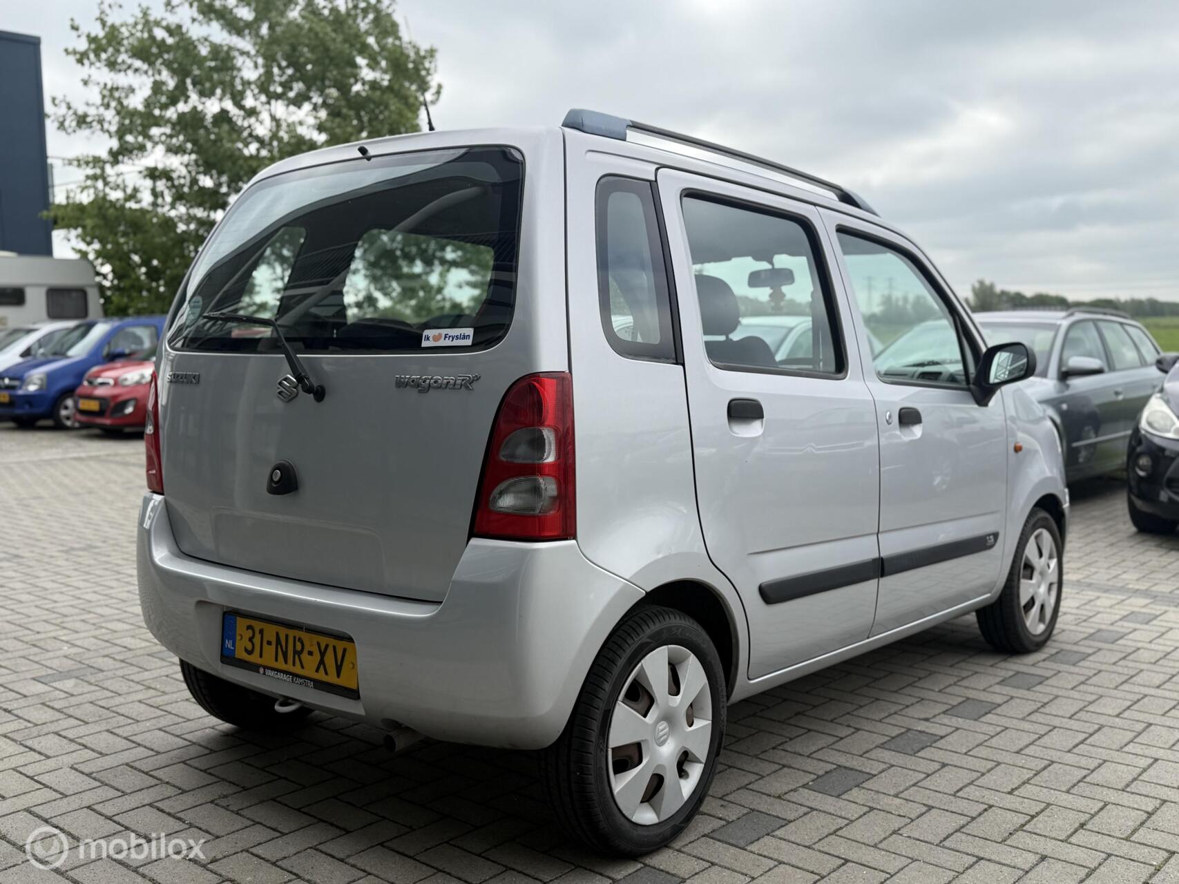 Foto van Suzuki Wagon R