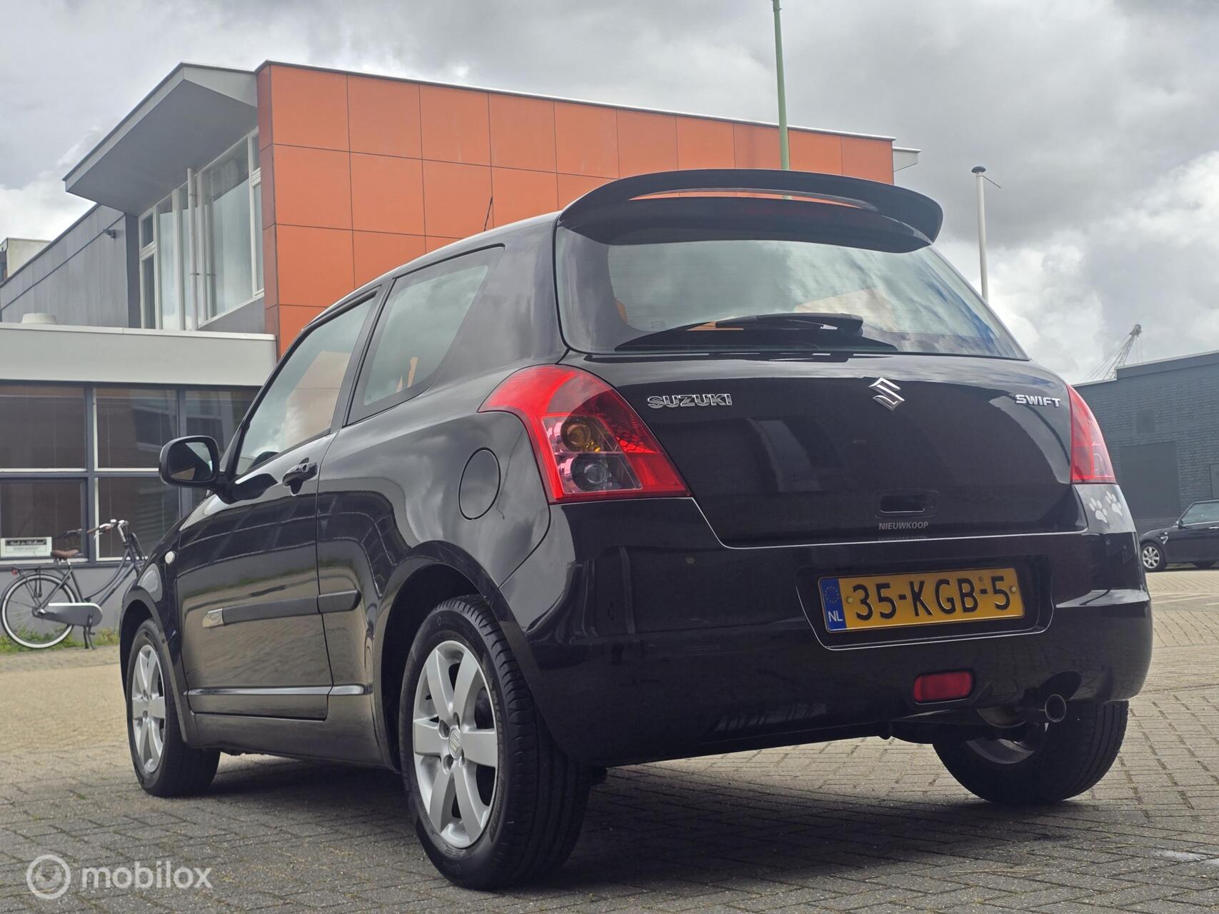 Foto van Suzuki Swift