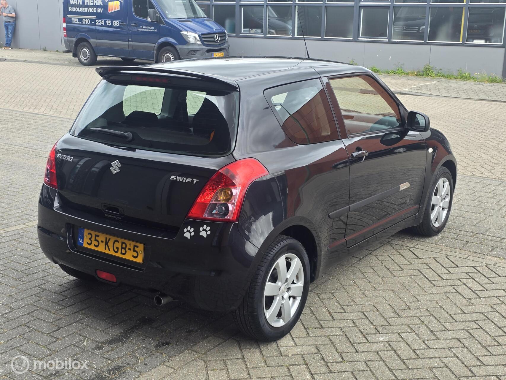 Foto van Suzuki Swift