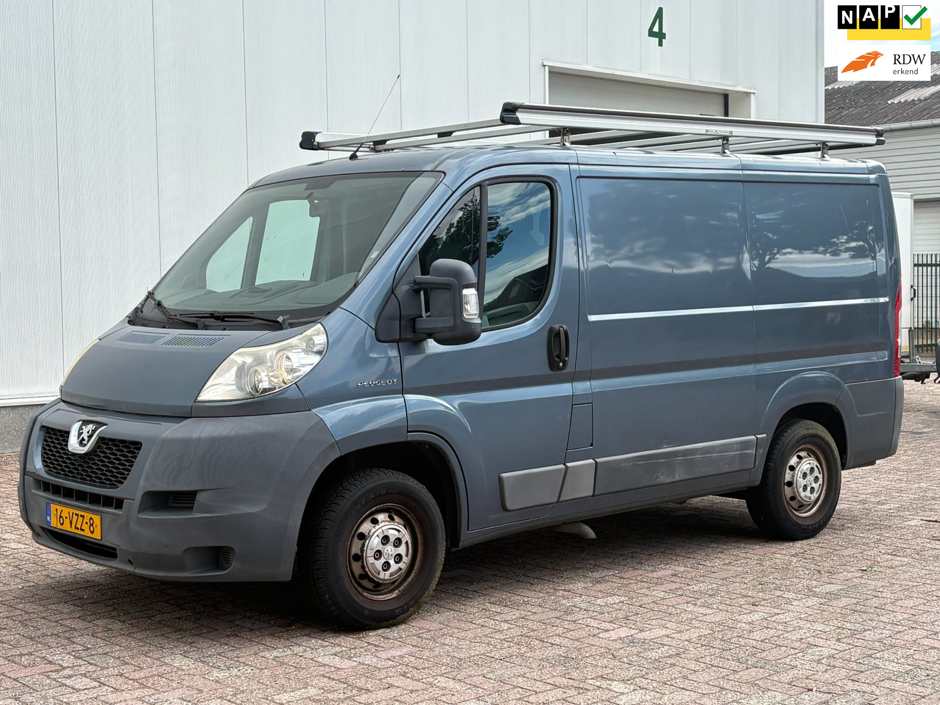 Peugeot Boxer 330 2.2 HDI L1H1 2009 - voorkant