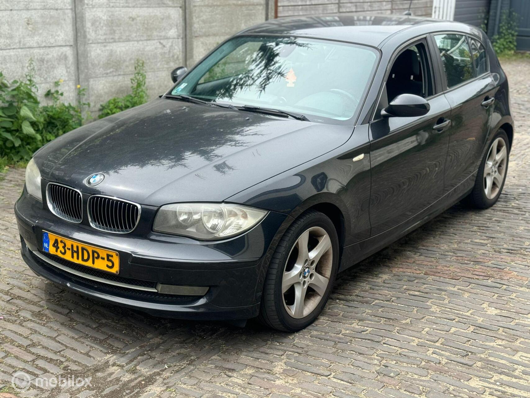 BMW 1er Reihe 116i Business Line | APK | NAP | Airco | 5DRS | 2008 - voorkant