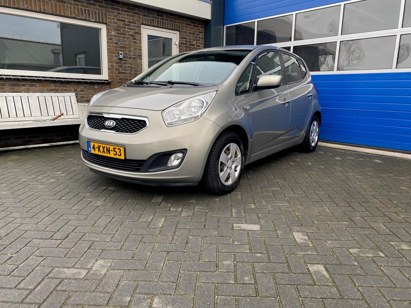 Kia Venga 1.4 CVVT 20th Anniversary camera airco 2013 - voorkant