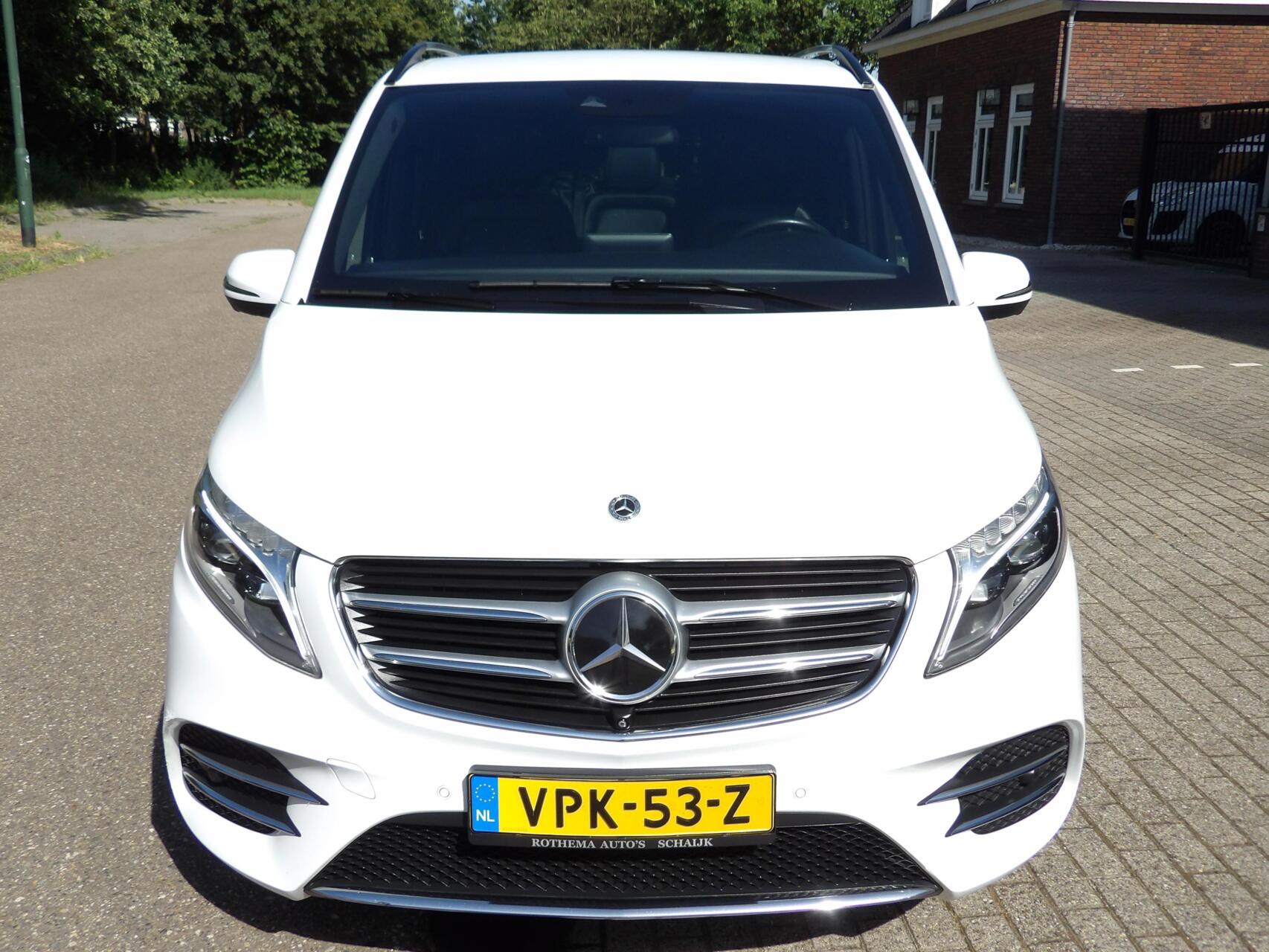 Foto van Mercedes-Benz V-klasse