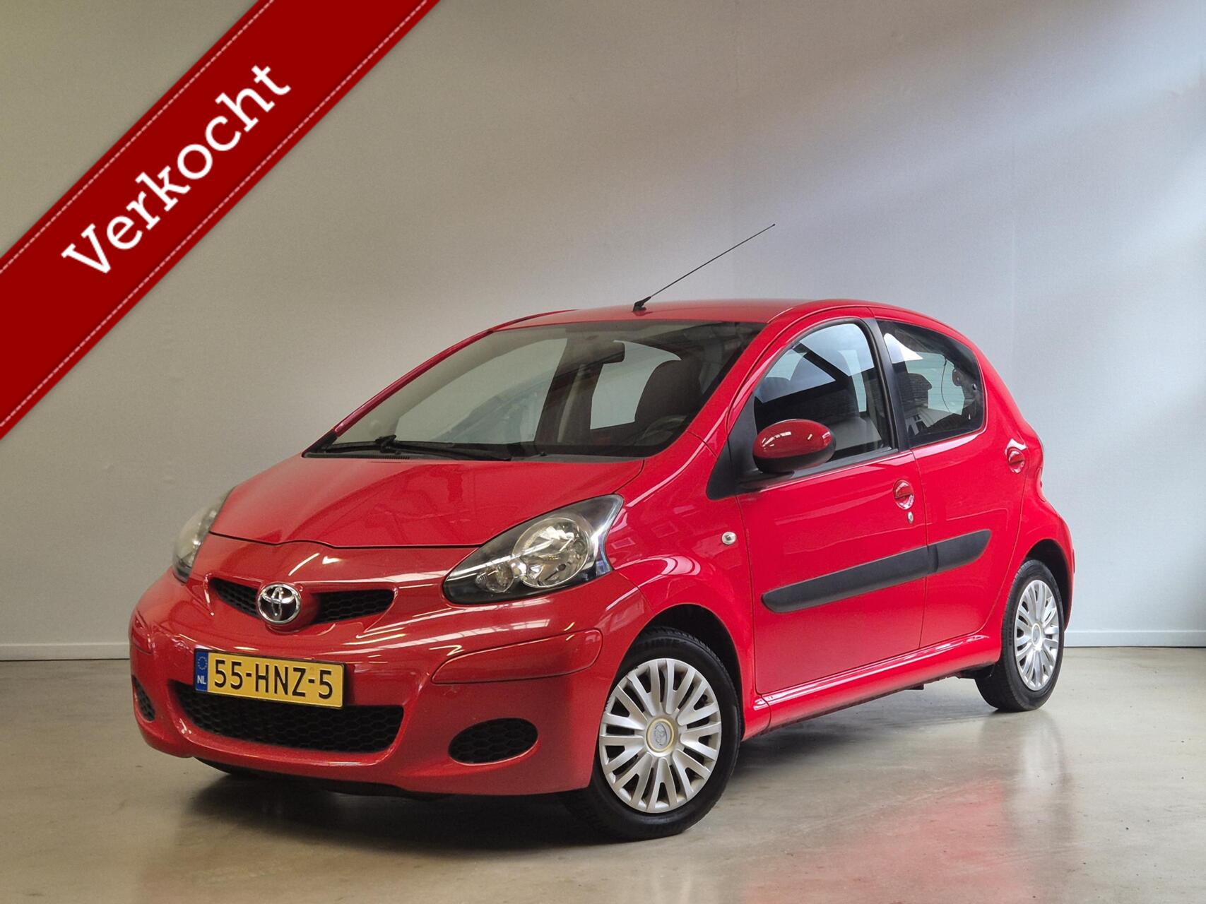 Toyota Aygo 1.0-12V Comfort 2009 - voorkant