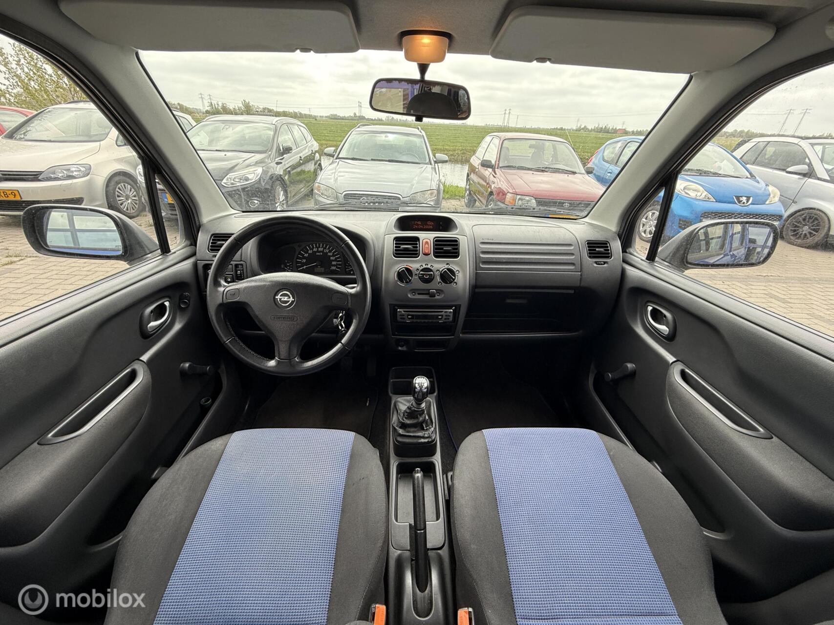 Foto van Opel Agila