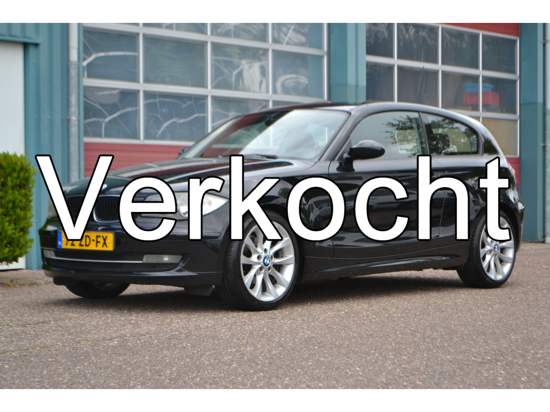 BMW 1er Reihe 118i High Executive AUTOMNAAT 2008 - voorkant
