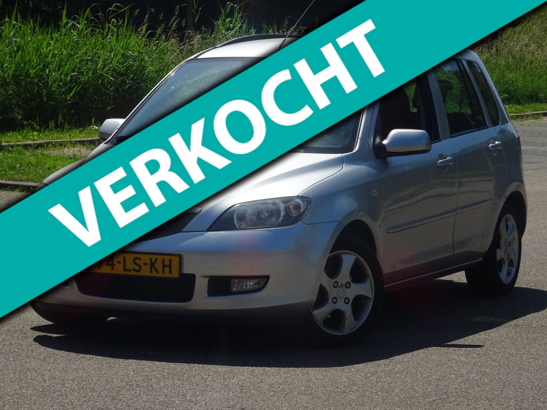 Mazda Mazda 2 1.4 Touring NAP/AIRCO/ELEKRAM/APK 2003 - voorkant
