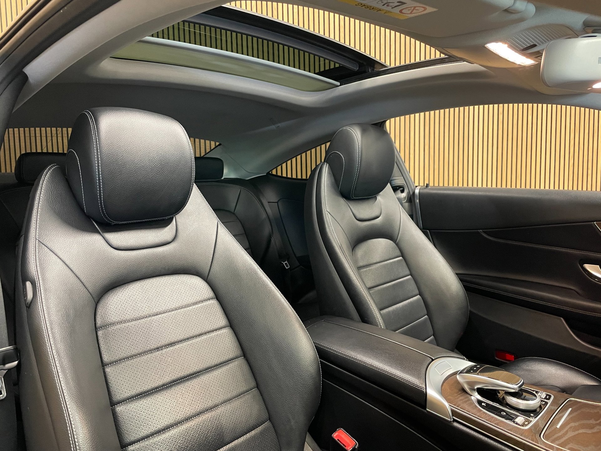 Foto van Mercedes-Benz C 200