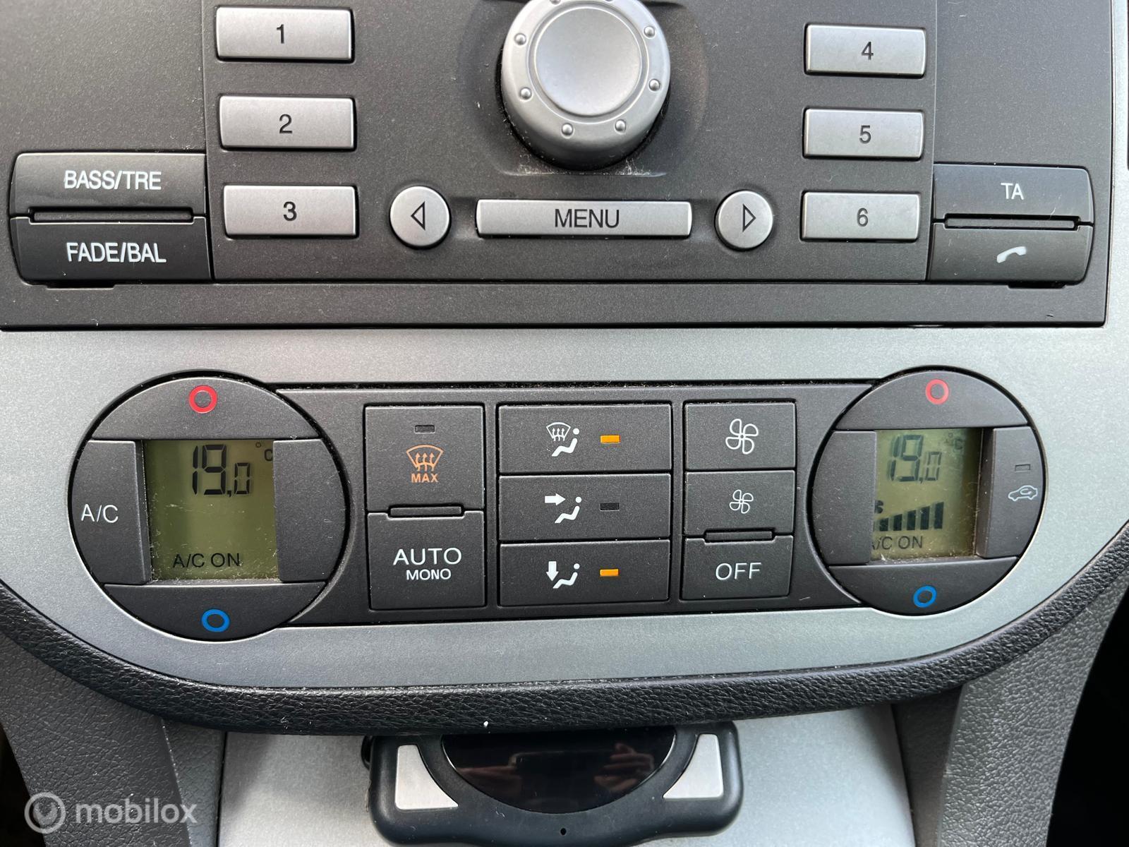 Foto van Ford Focus C-max