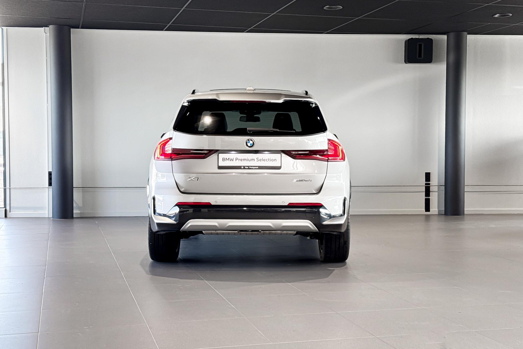 Foto van BMW X1 Sdrive18i