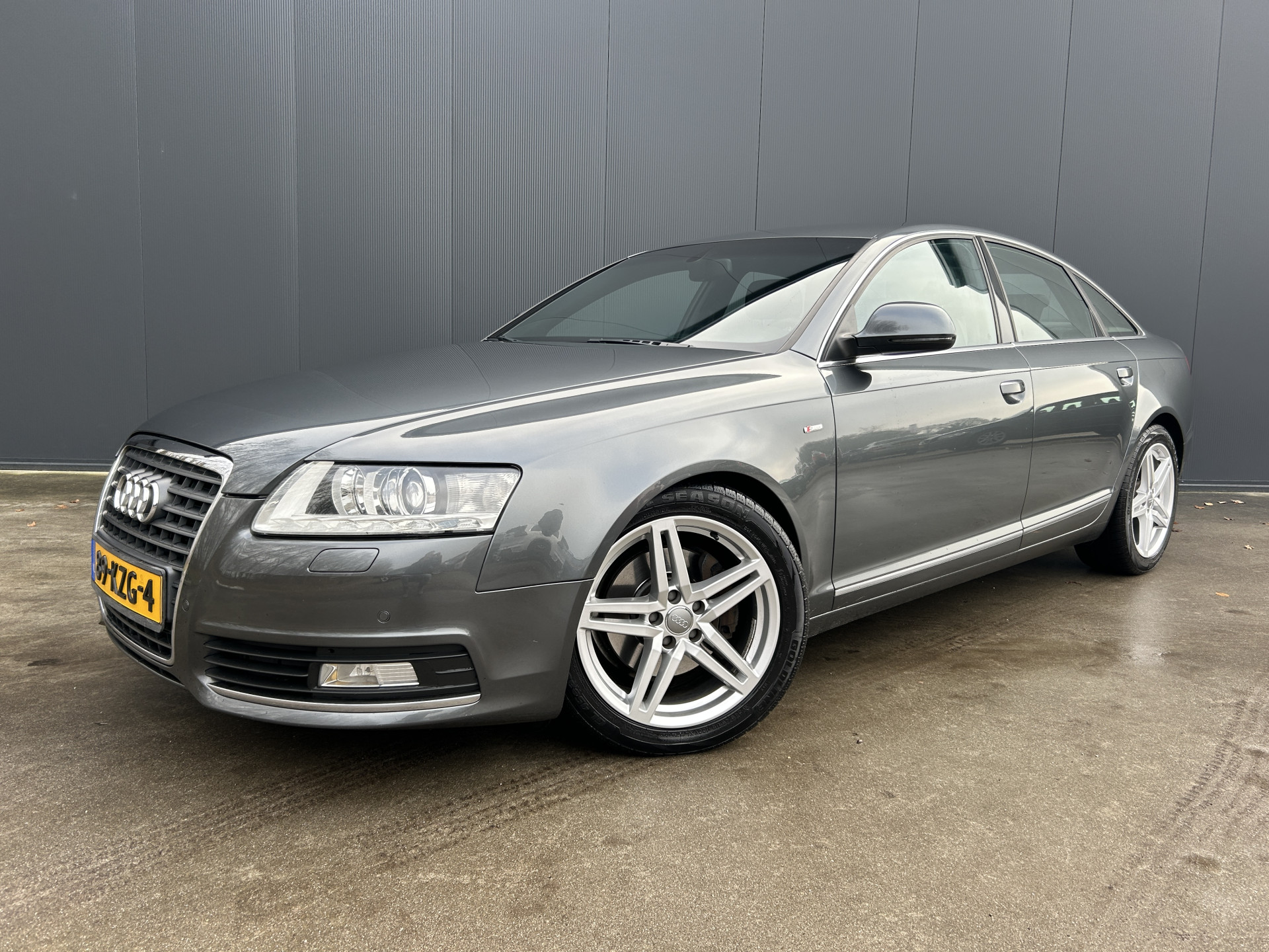 Audi Audi A6 2.0 TFSI AUTOMAAT S LINE edition XENON CRUISE ECC LMV 2010 - voorkant