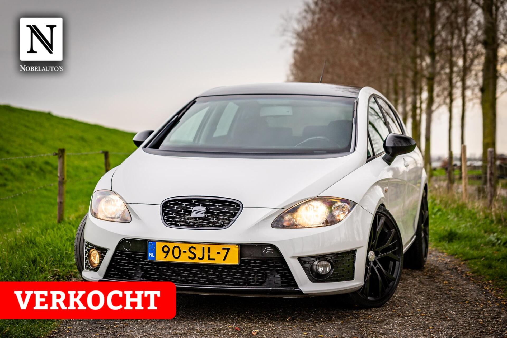Seat Leon 1.8 TFSI FR | Automaat | Nap | 19 inch | Verlaagd 2011 - voorkant