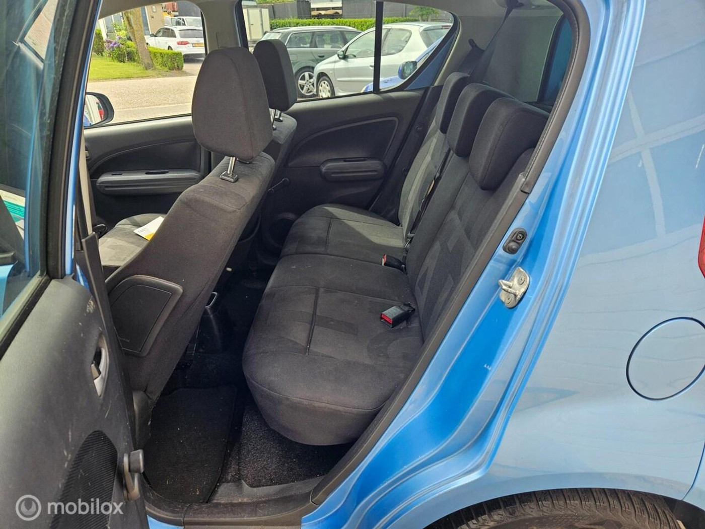 Foto van Opel Agila