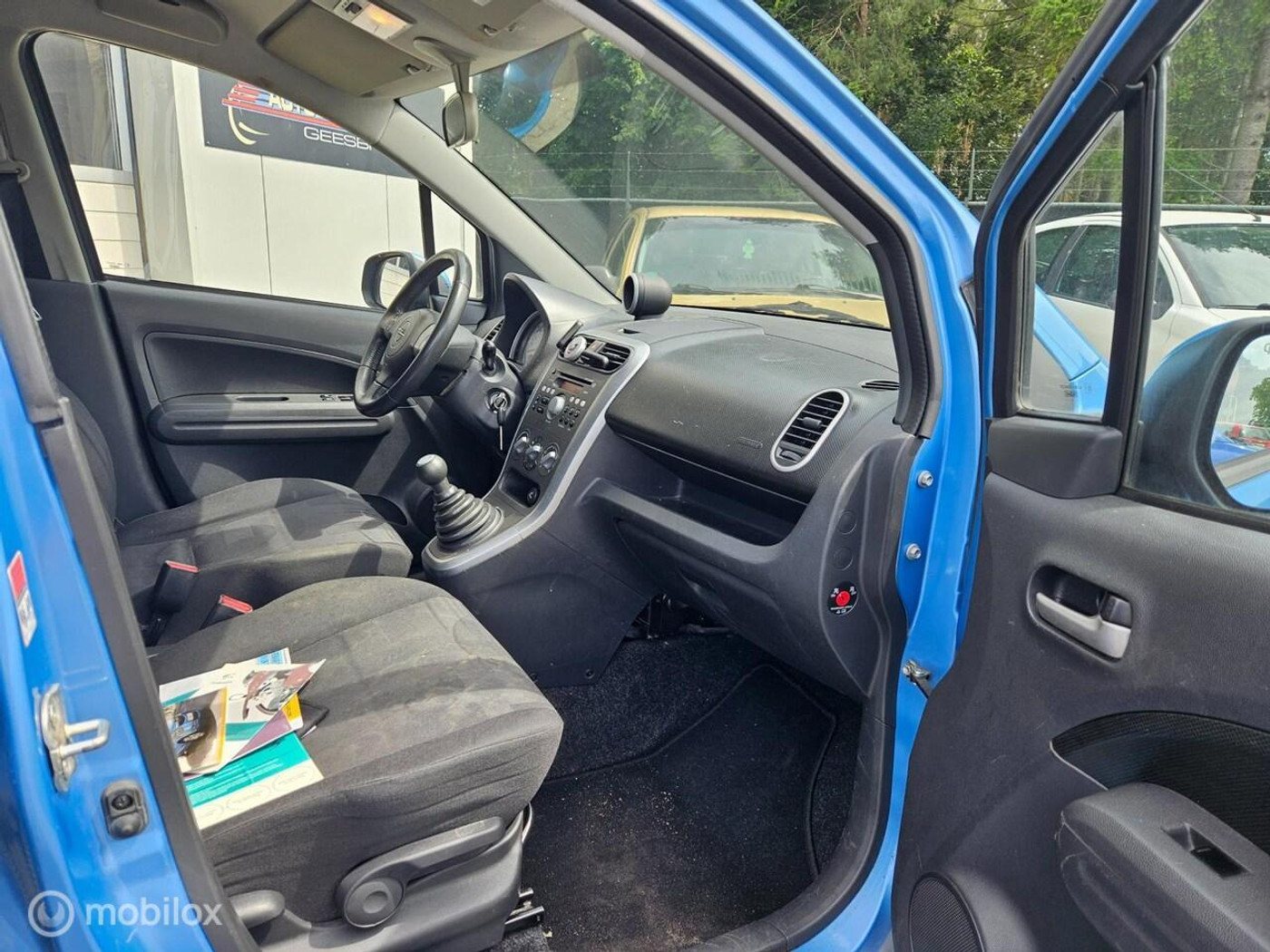 Foto van Opel Agila