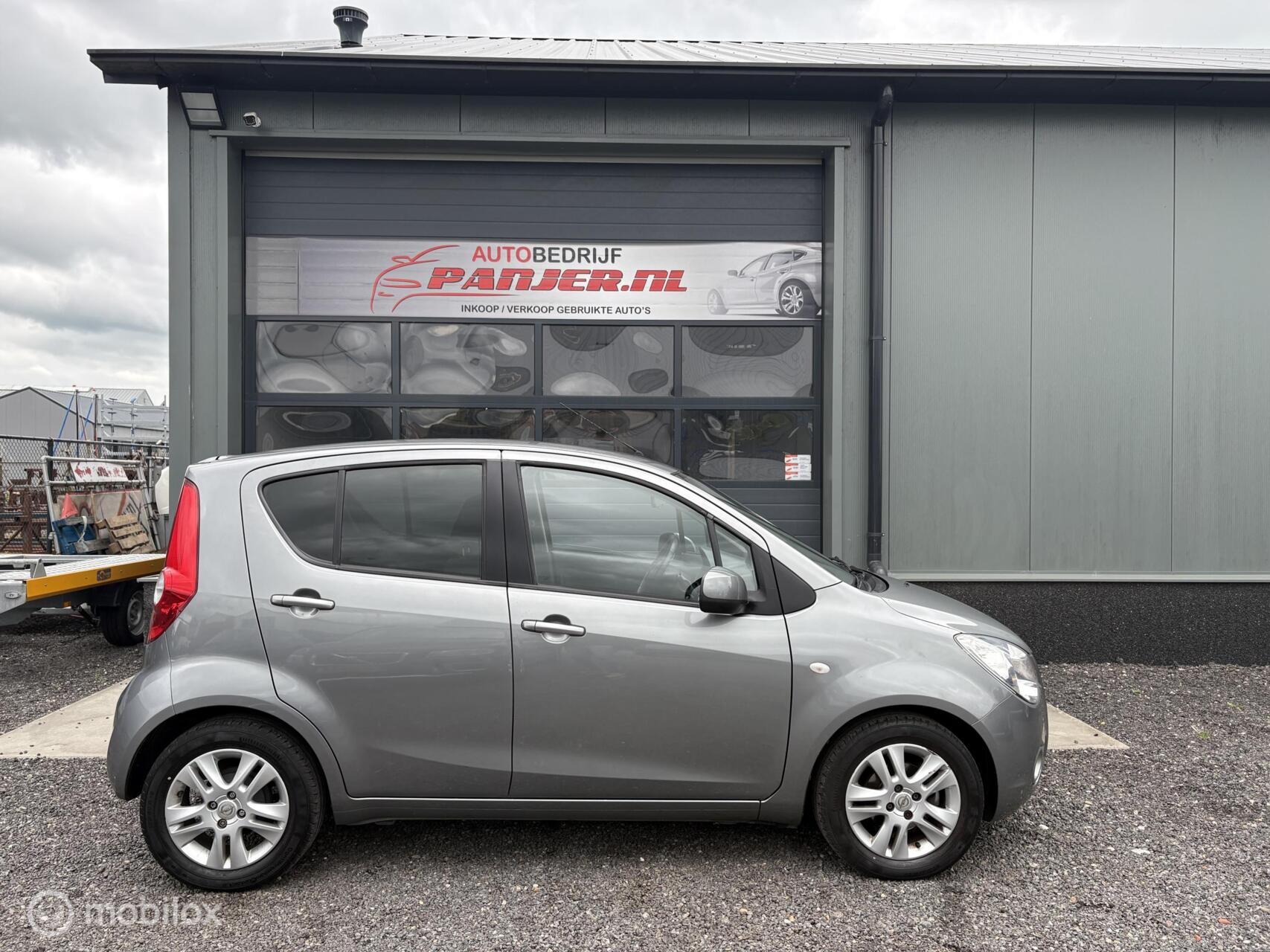 Foto van Opel Agila