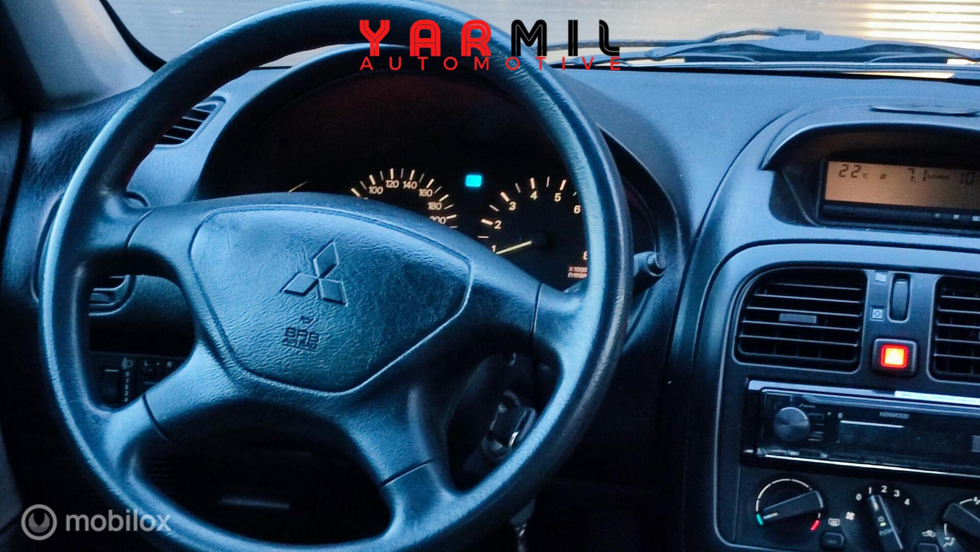 Foto van Mitsubishi Carisma