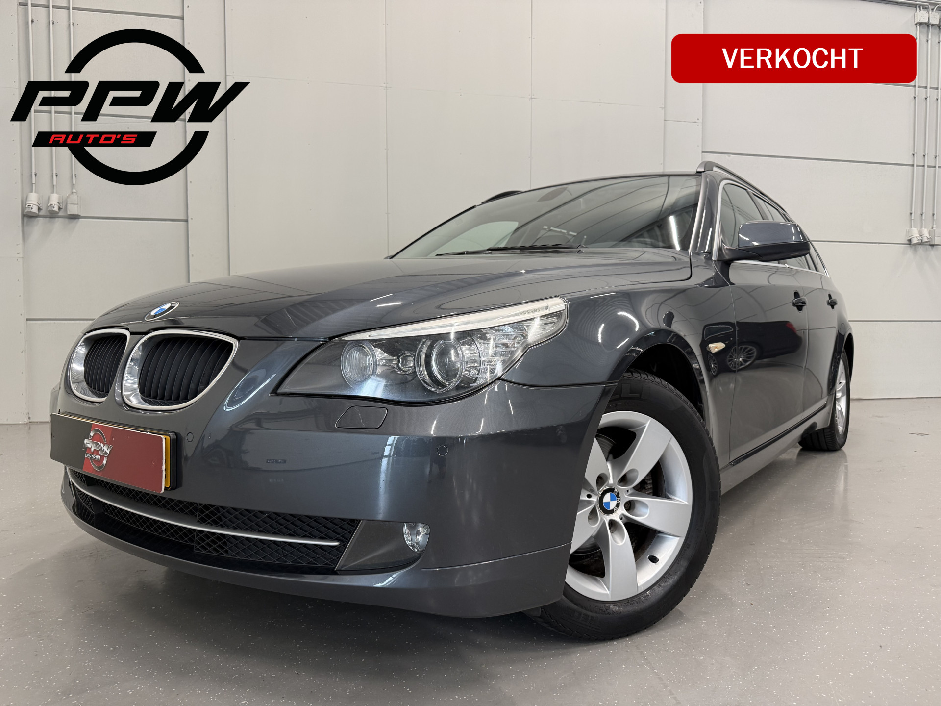 BMW 5er Reihe 520i High Exe aut. 2010 - voorkant
