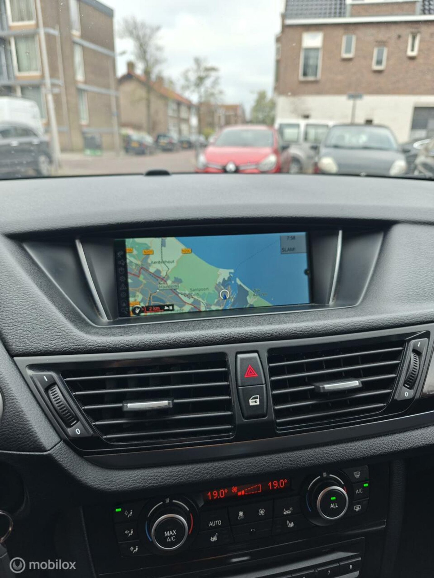 Foto van BMW X1