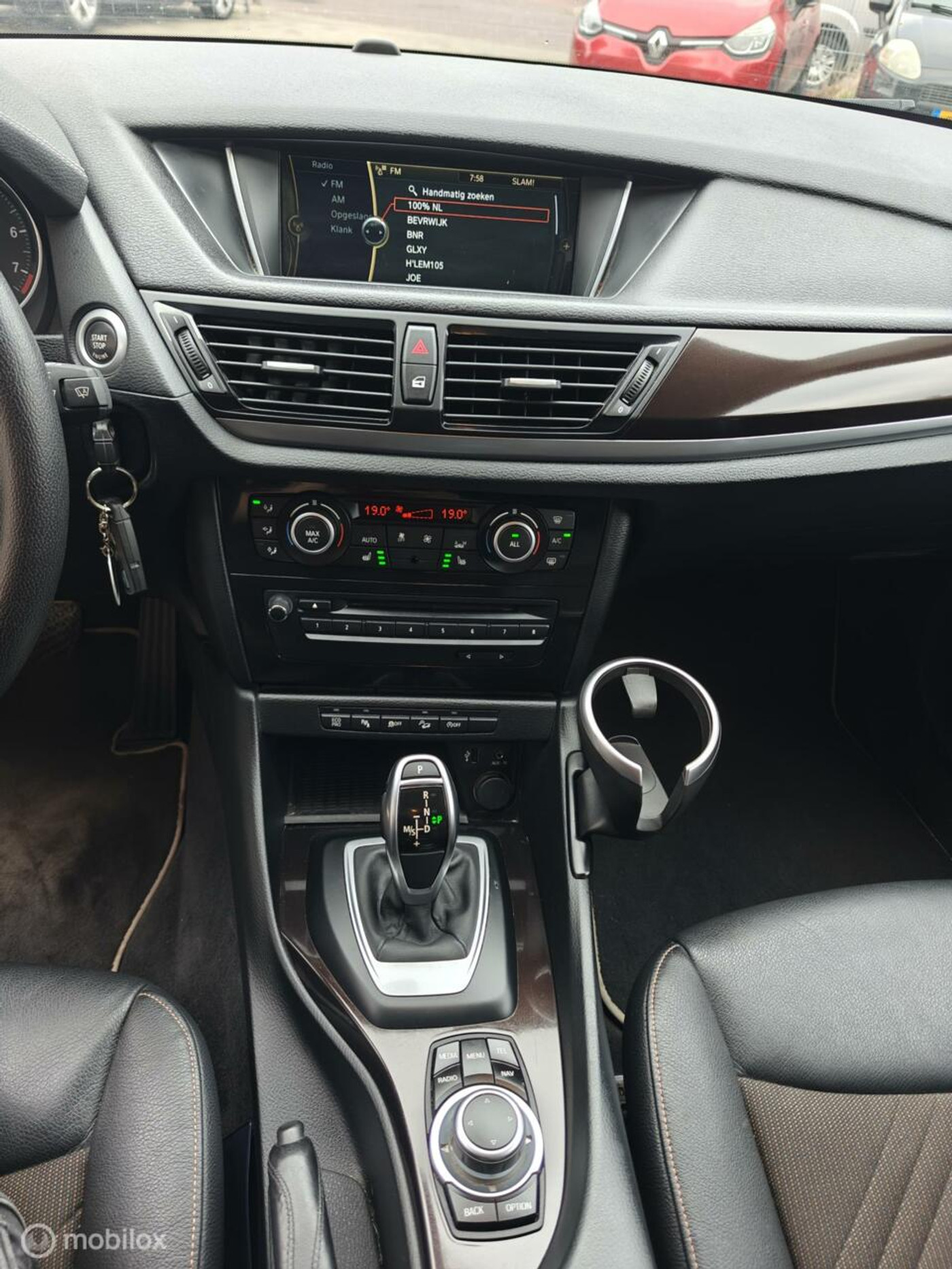 Foto van BMW X1