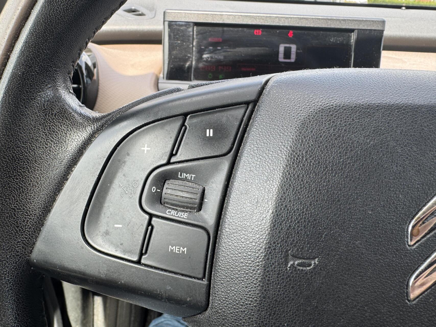 Foto van Citroen C4 Cactus