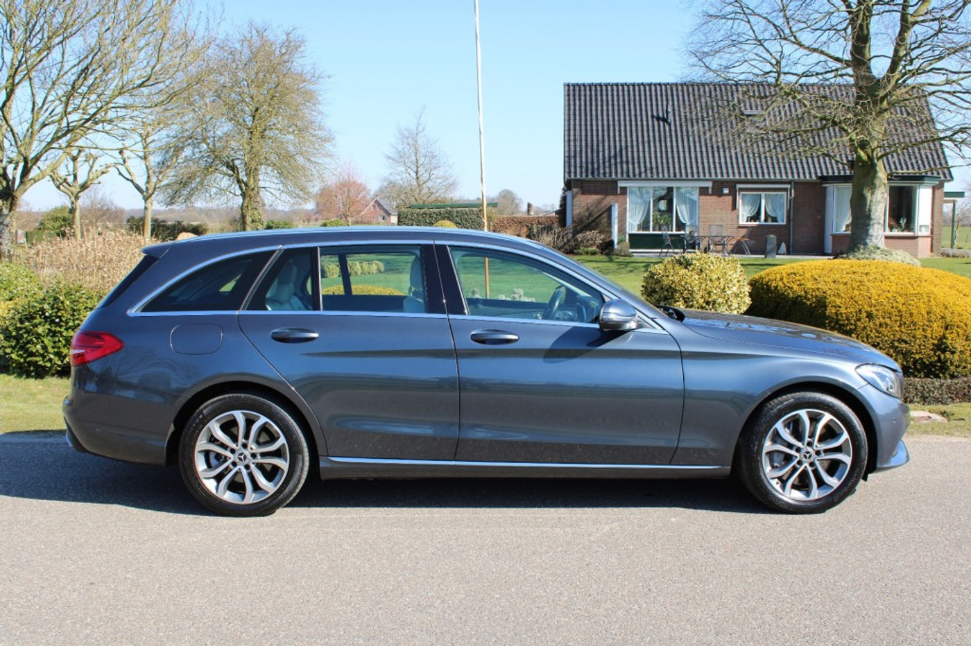 Foto van Mercedes-Benz C 350 E