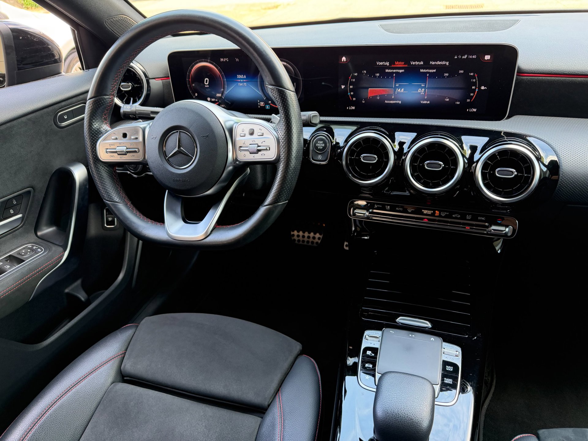 Foto van Mercedes-Benz A 200