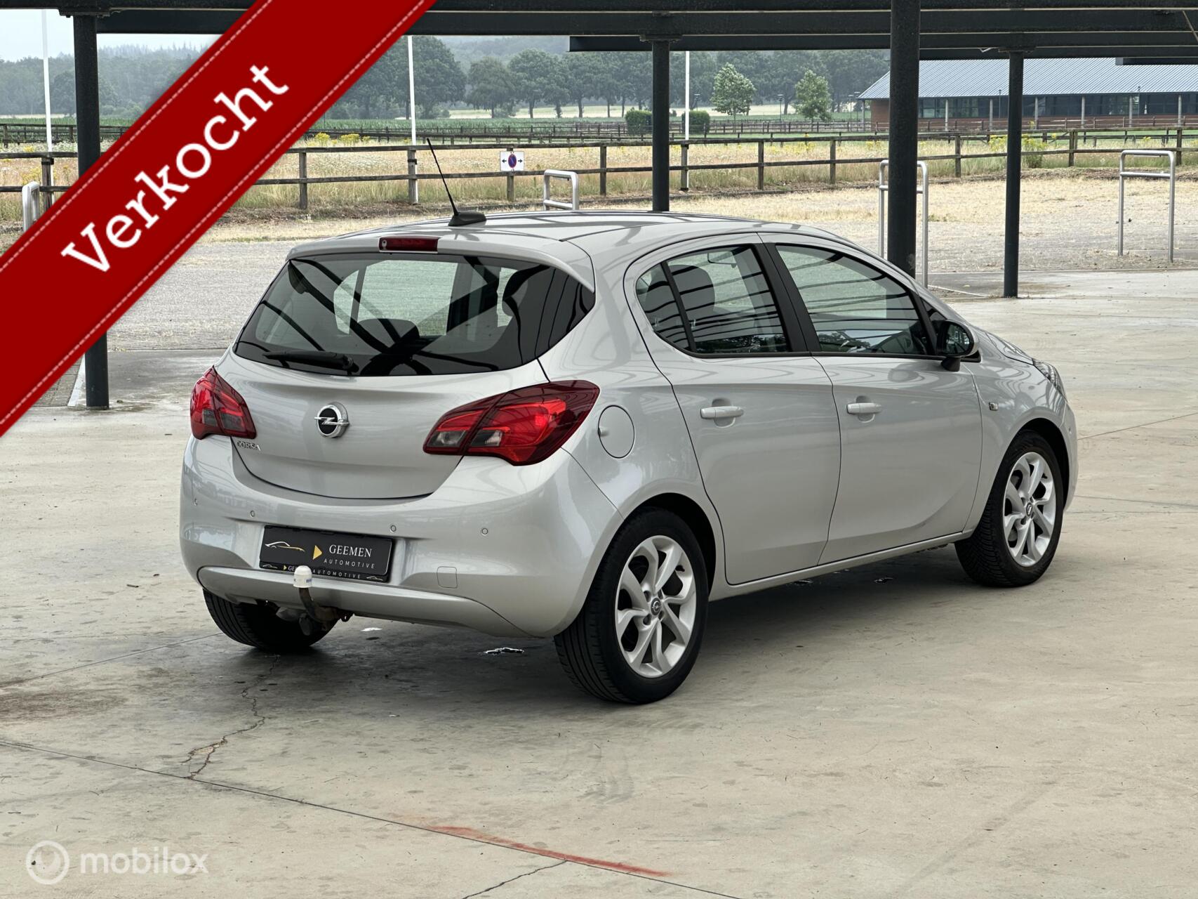 Opel Corsa-e 1.4 Edition AUTOMAAT/NAP/AIRCO/TRK.H/CRUISE/PDC V+A 2015 - voorkant