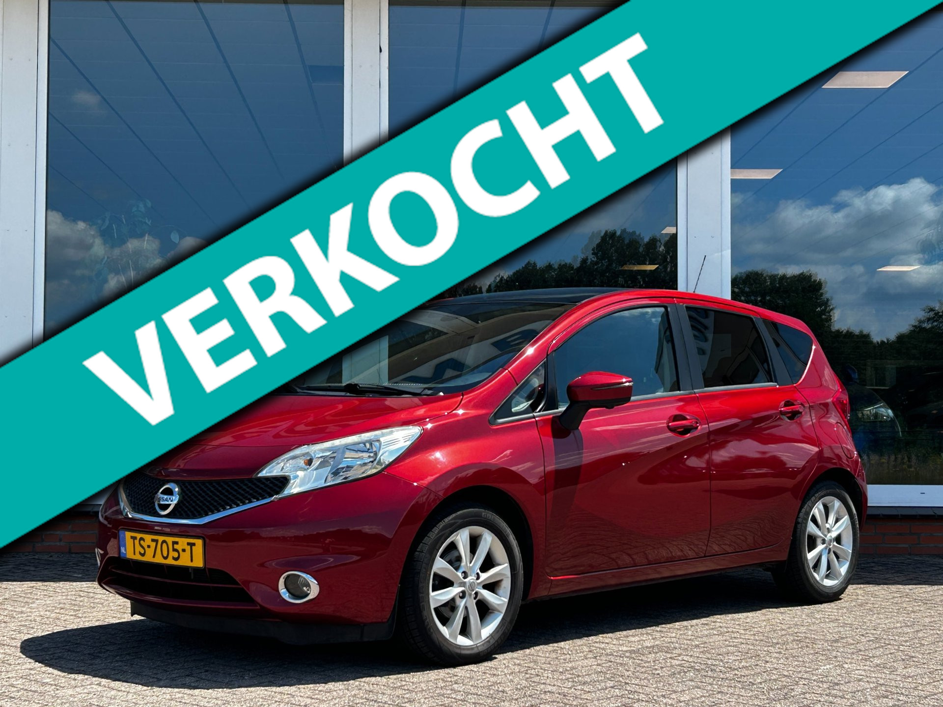 Nissan Nissan Note 1.2 DIG-S Tekna - Navi - Camera - Panorama - Cruise - LM 2014 - voorkant