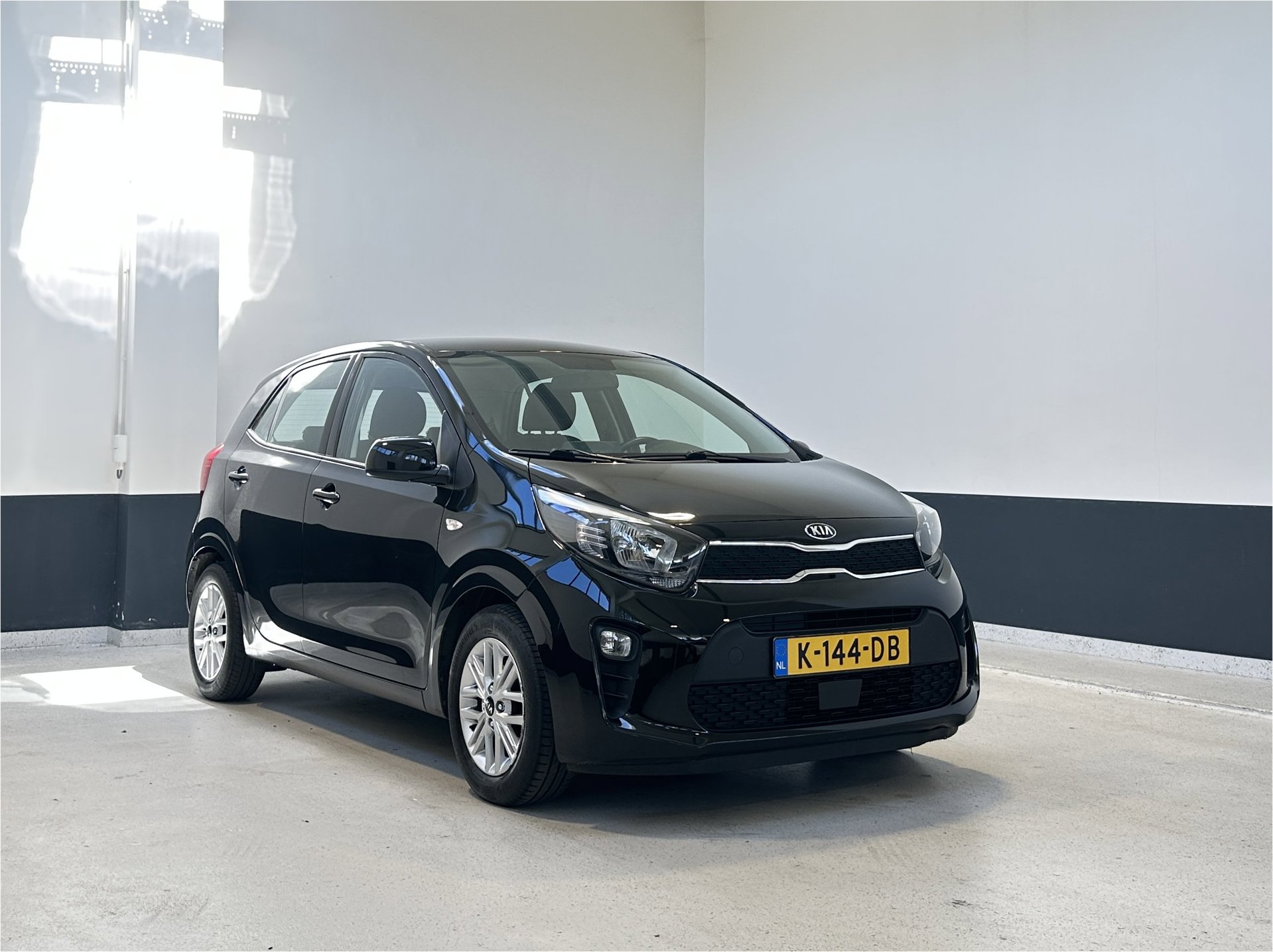 Kia Picanto 1.0 DPi DynamicLine 5p |NL | 1 Eig | Apple Carplay/Android Auto | Camera | LM velgen 2020 - voorkant