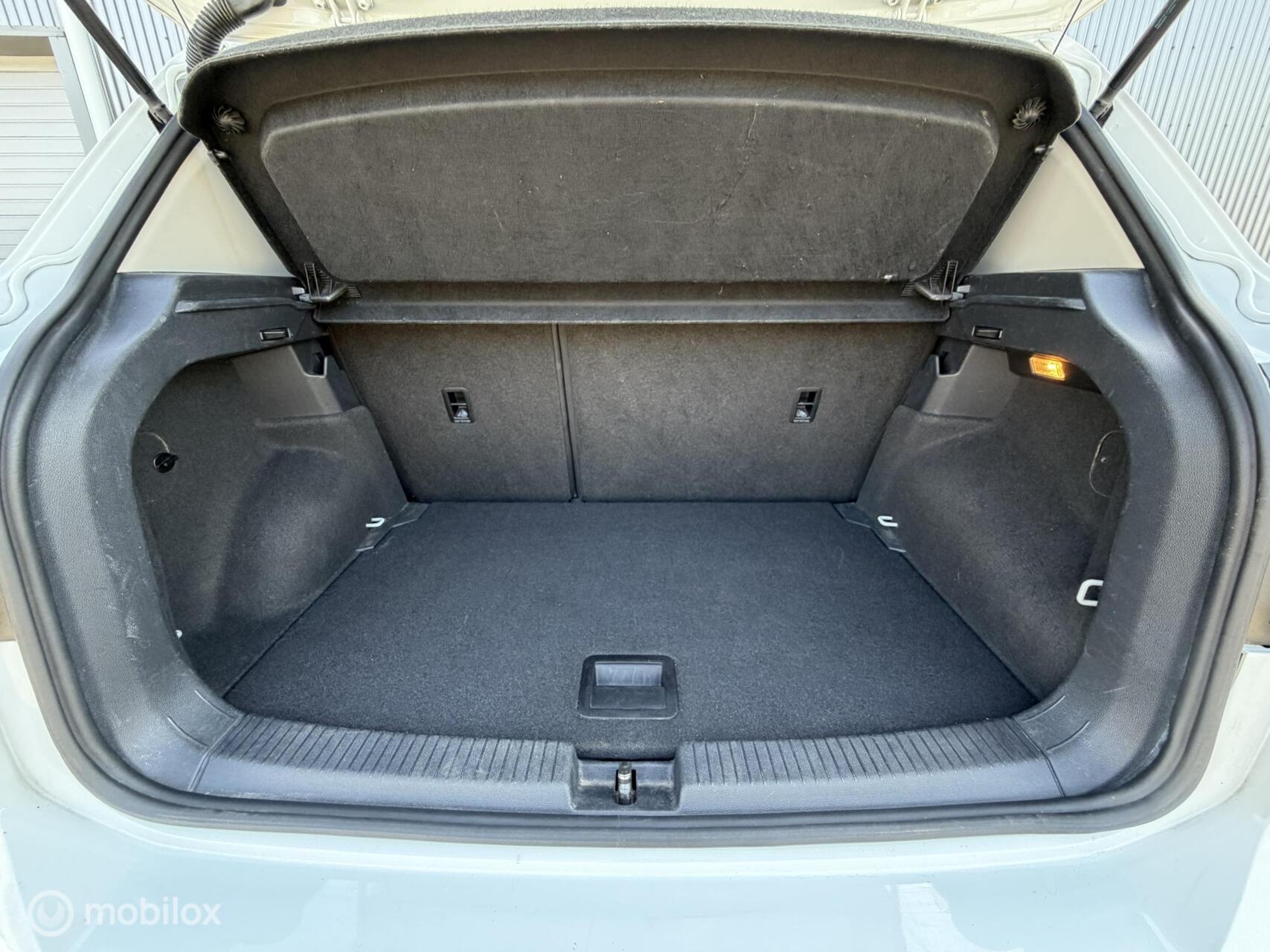 Foto van Volkswagen T-cross