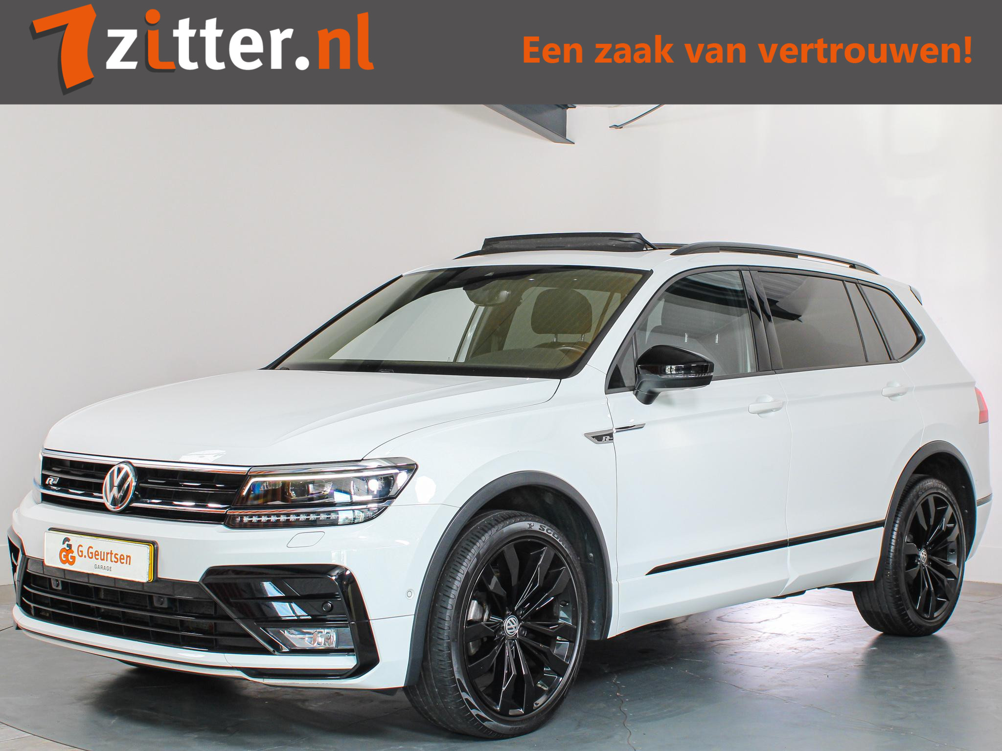 Volkswagen Tiguan 1.5 TSI Highline R-line Blackstyle 7-Persoons 2021 - voorkant