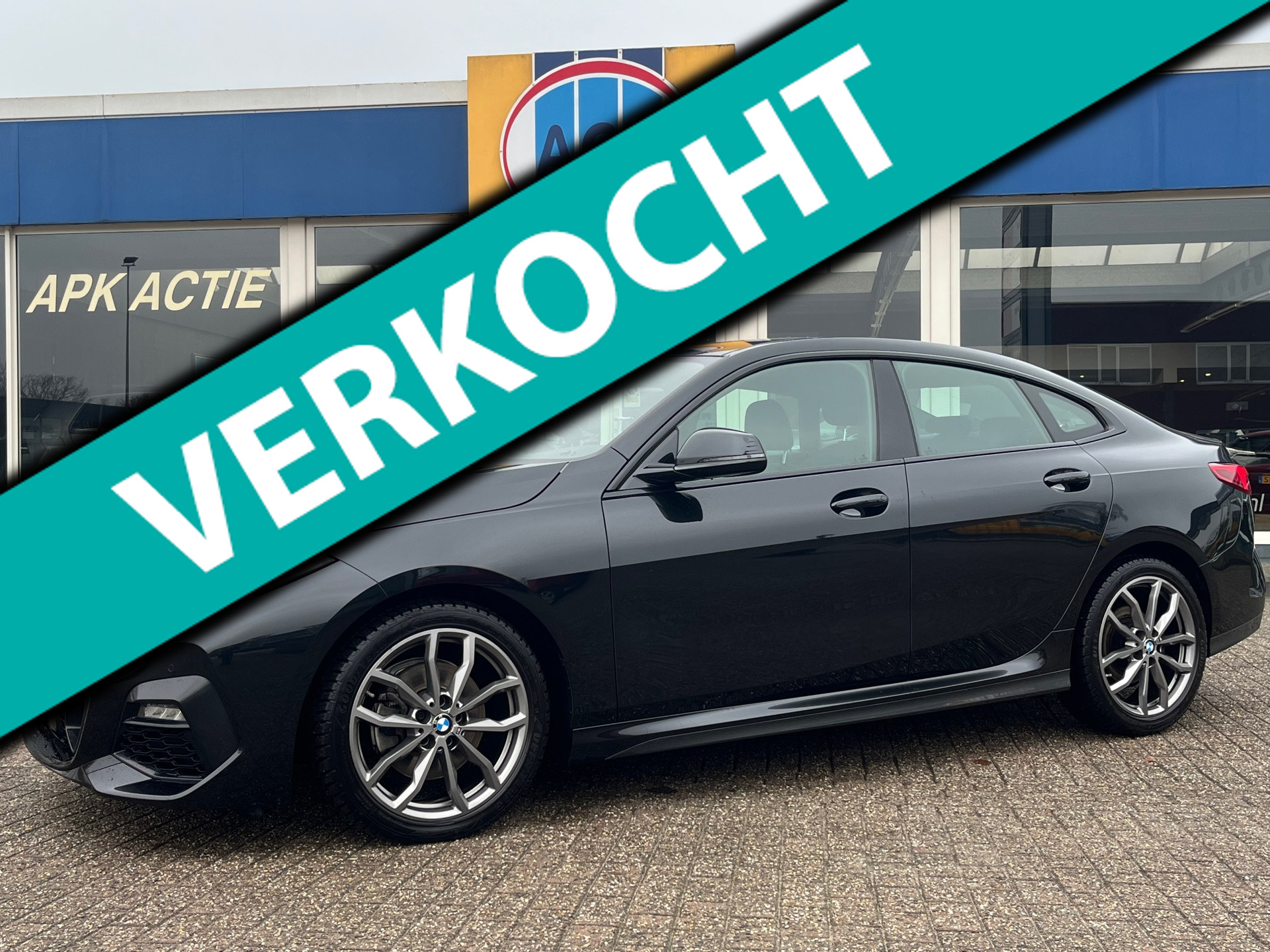 BMW 2 Serie 218i Executive Edition | M- pakket | Orig. NL | 2021 - voorkant