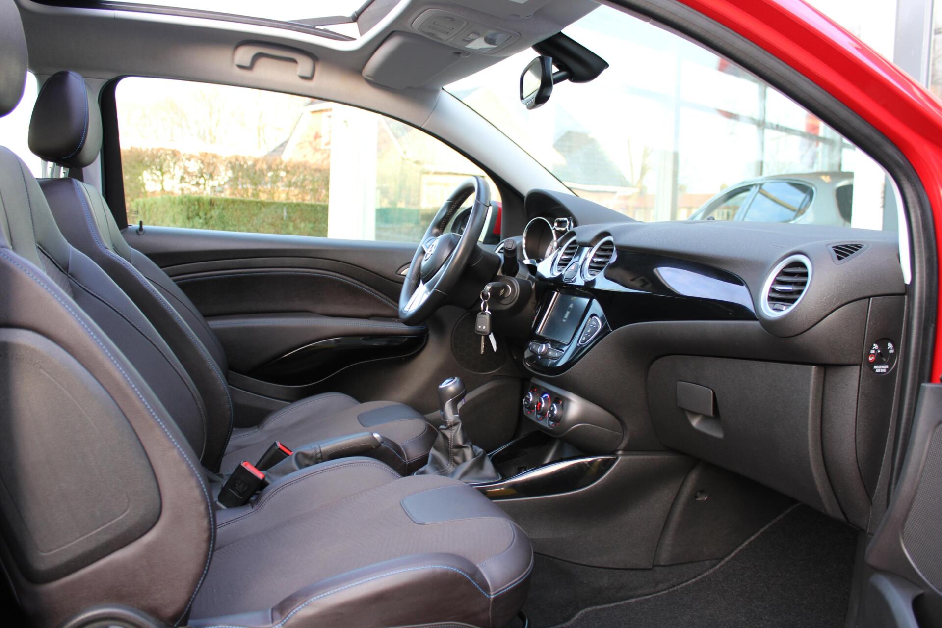 Foto van Opel Adam