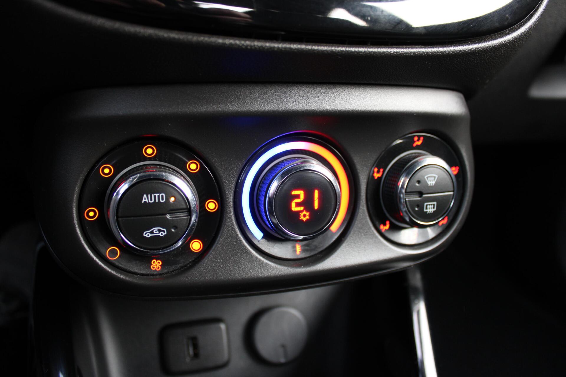 Foto van Opel Adam