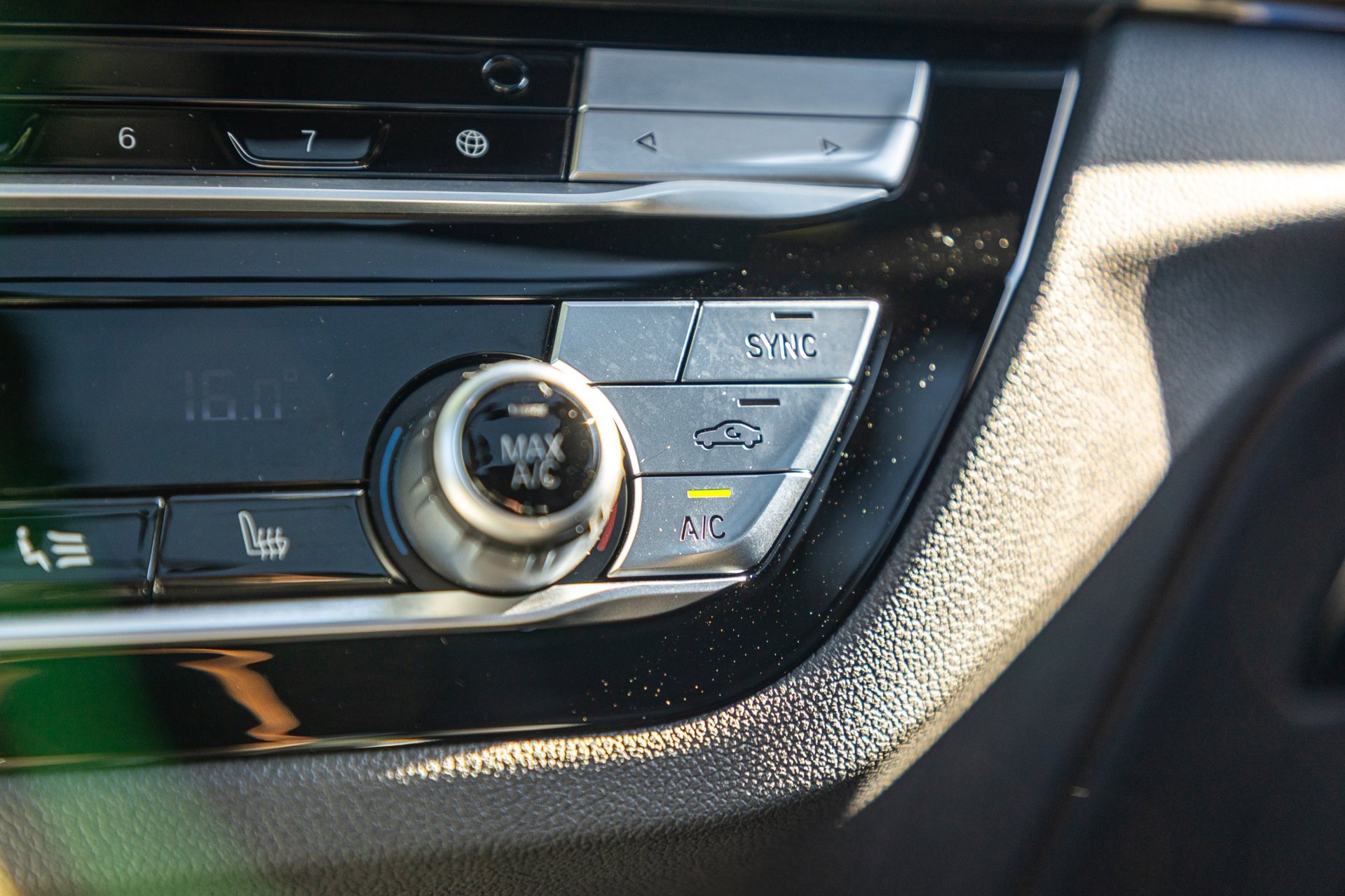 Foto van BMW Ix3