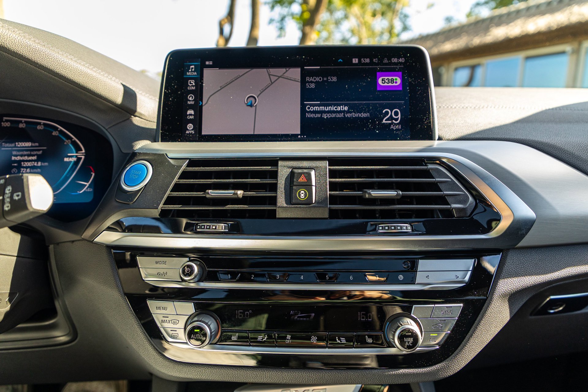 Foto van BMW Ix3