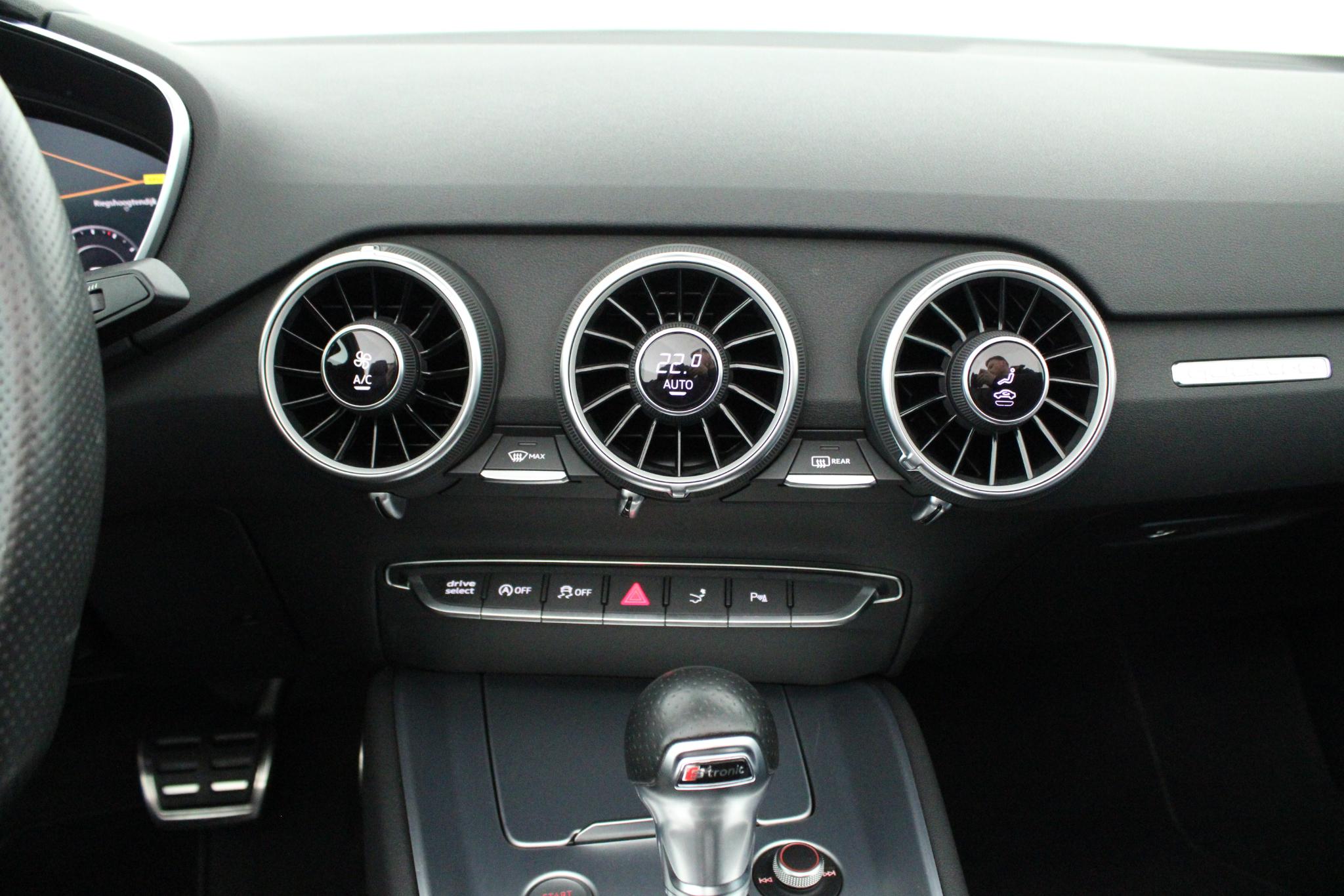 Foto van Audi TT Roadster