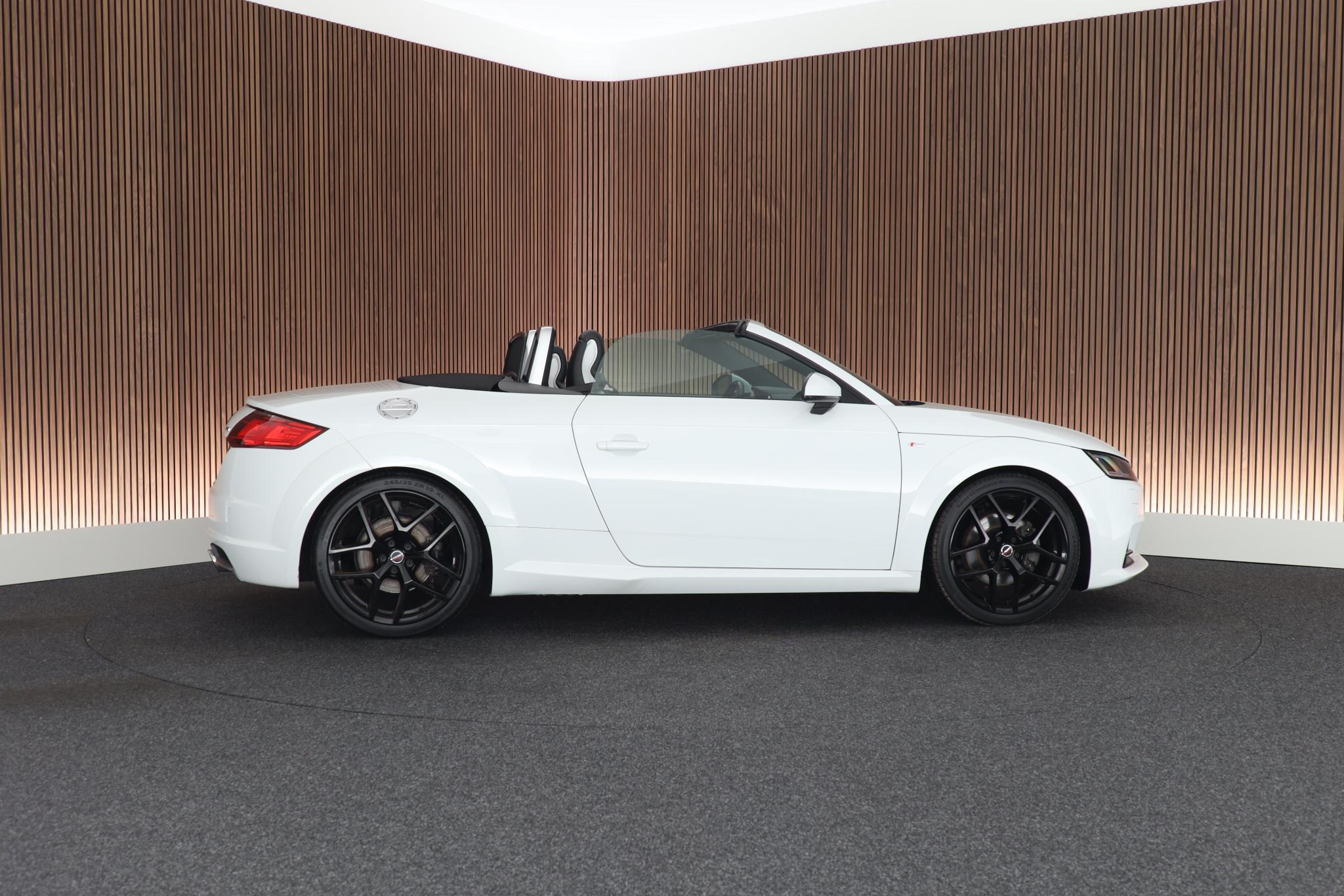 Foto van Audi TT Roadster