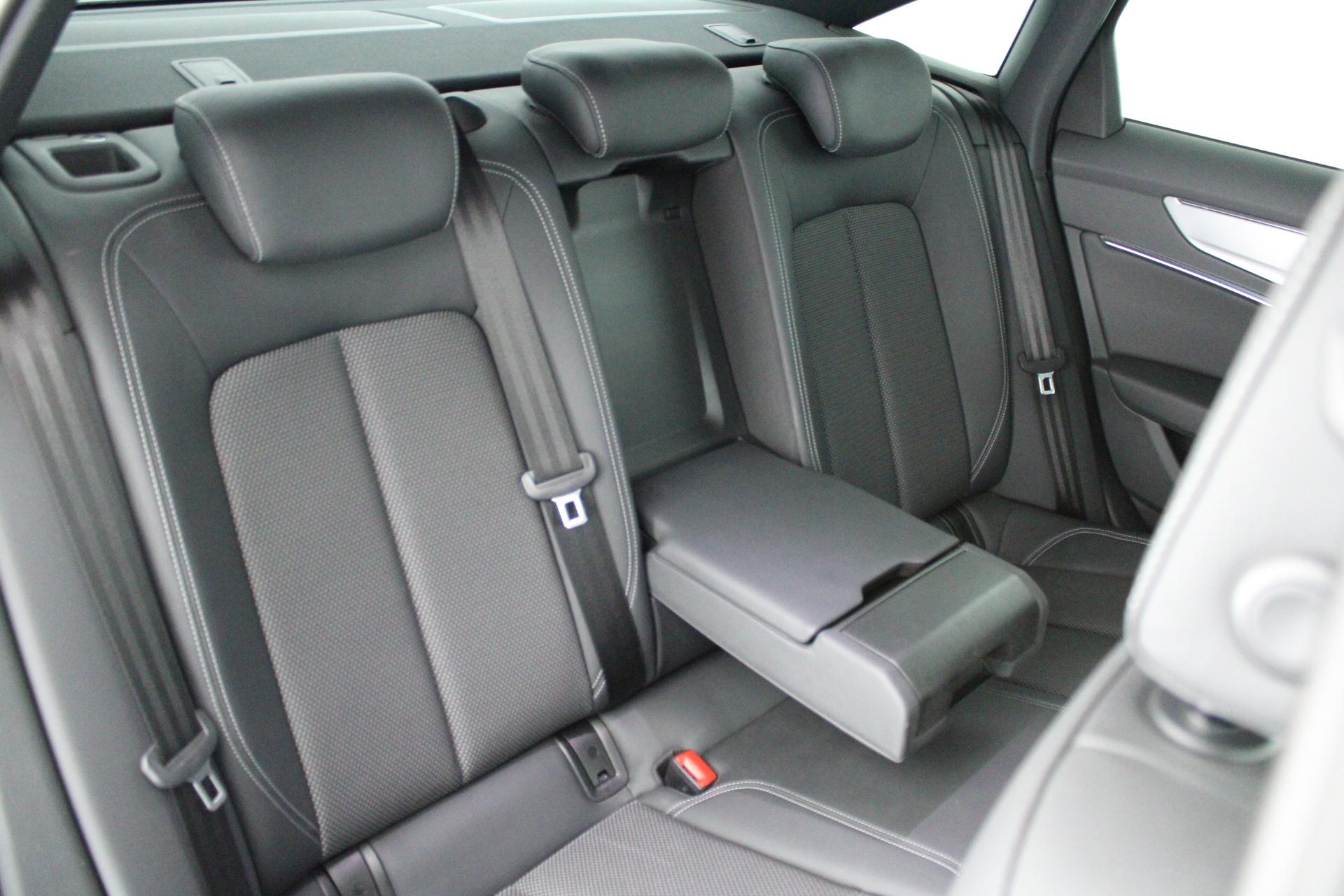 Foto van Audi A6 Limousine