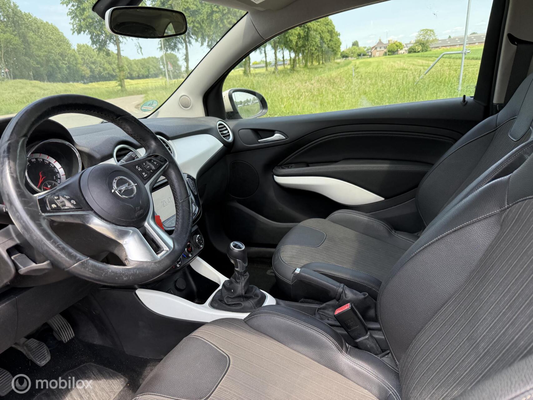 Foto van Opel Adam