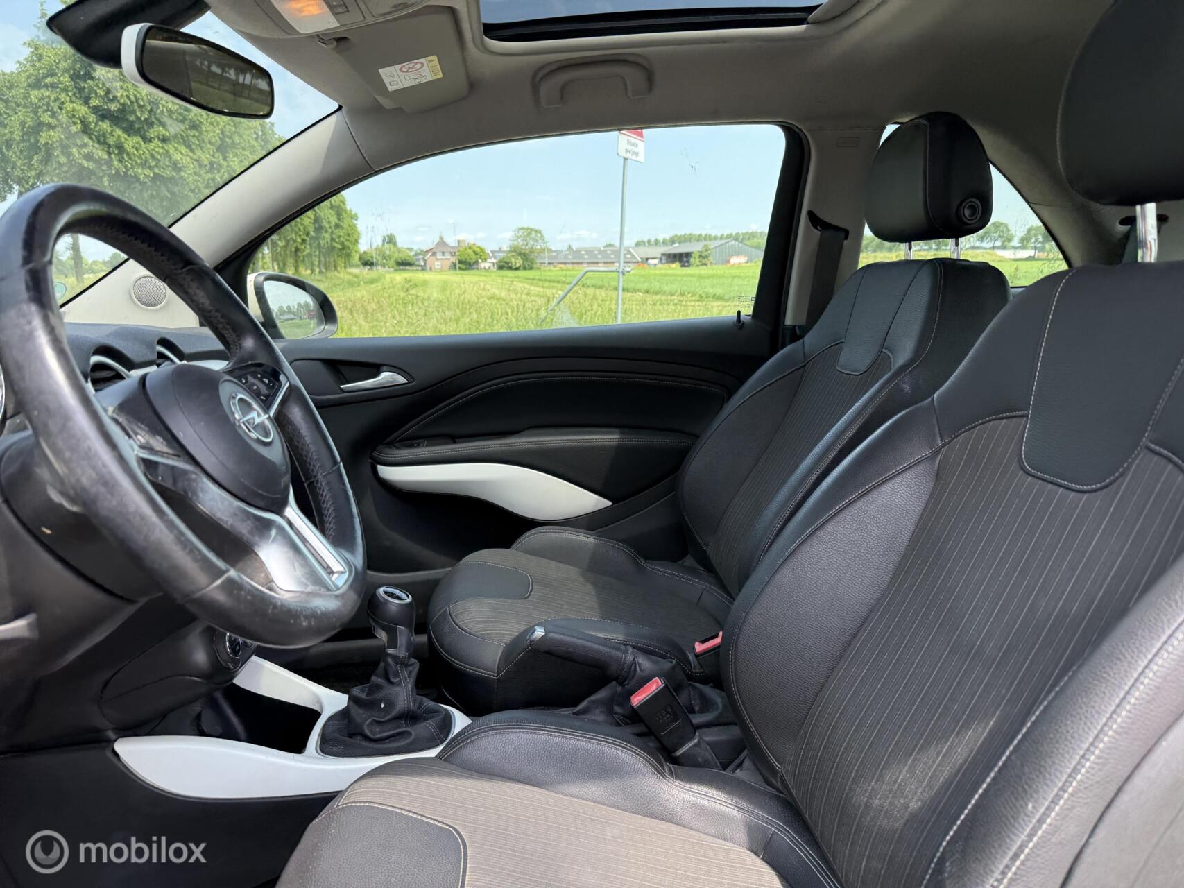 Foto van Opel Adam