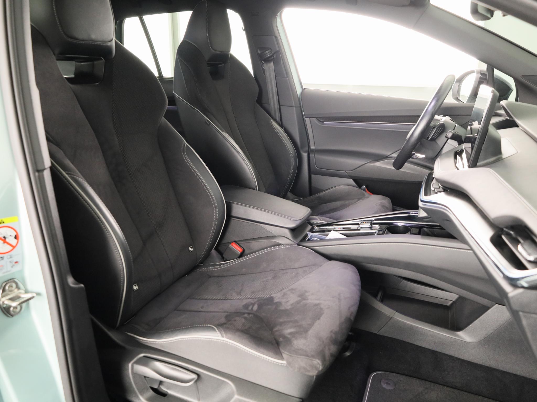 Foto van Skoda Enyaq 60
