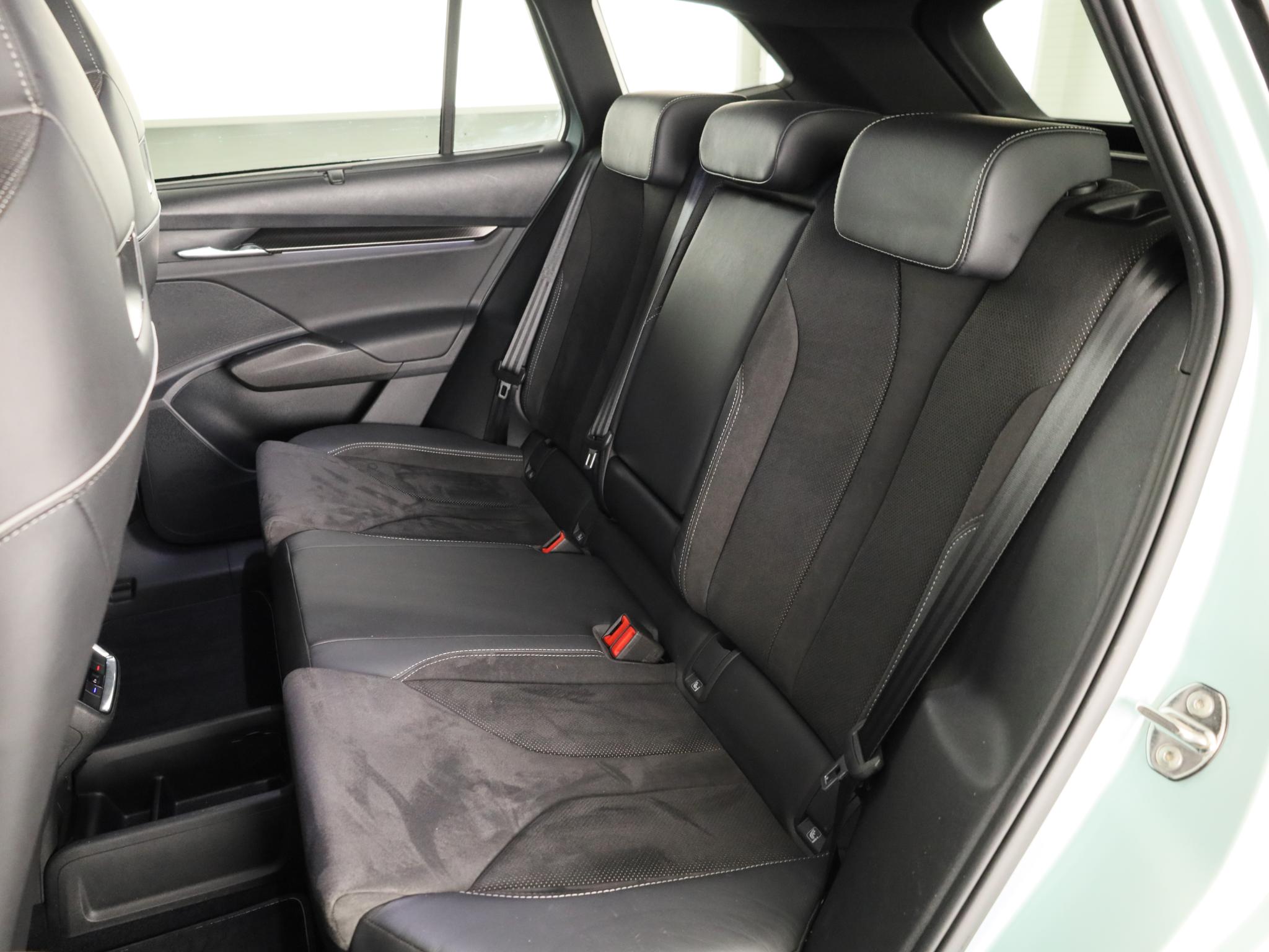 Foto van Skoda Enyaq 60
